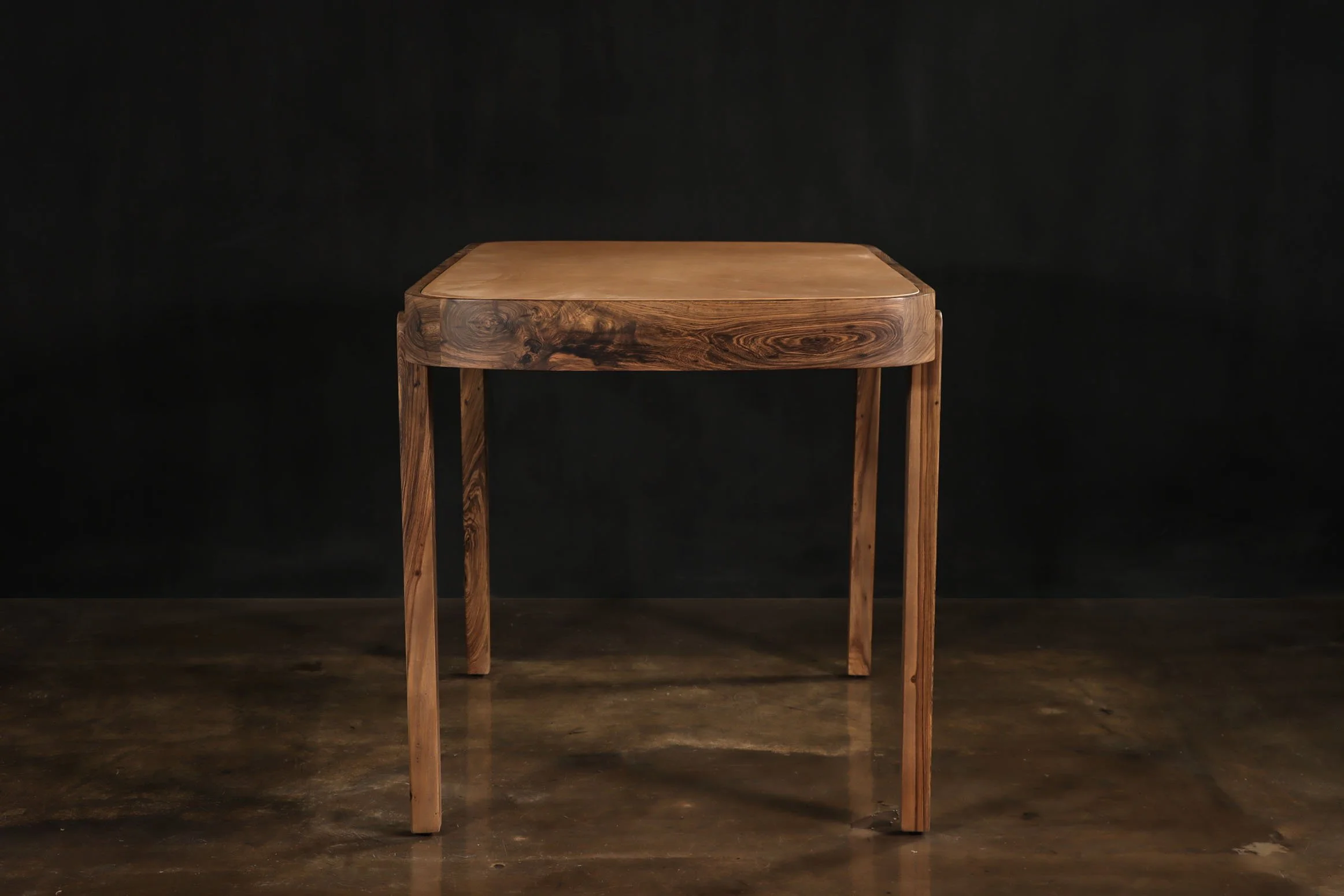 Alvear Desk by Costantini 03.jpg