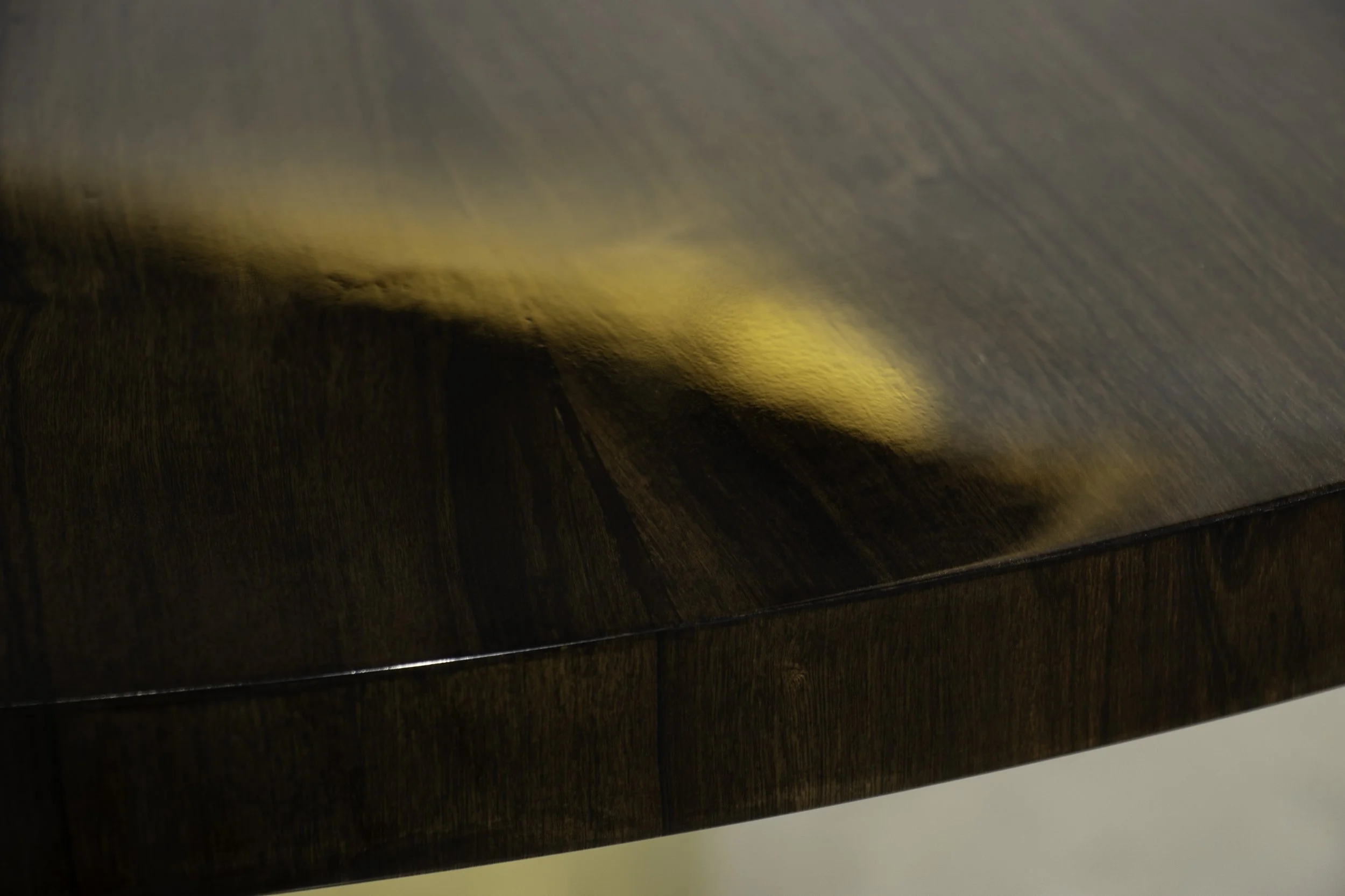 Benino Round Table by Costantini 07.jpg