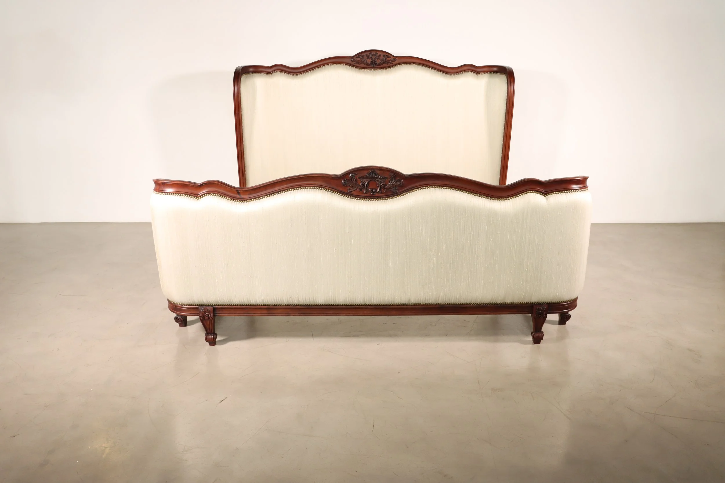 01 Louis XV Bed in Cherry by Costantini.jpg