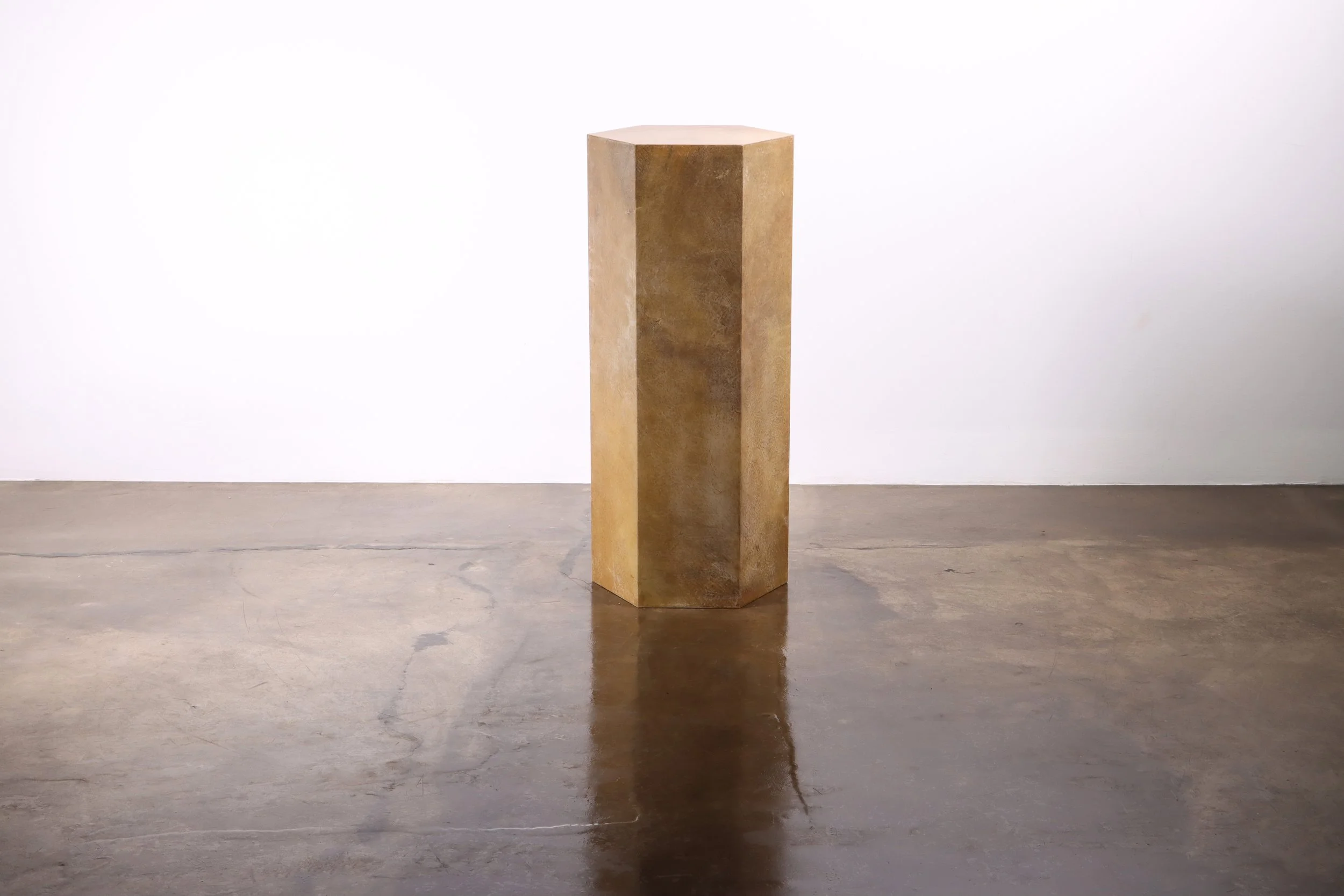 Pergamino Hex Caramel Alto By Costantini 01.JPG