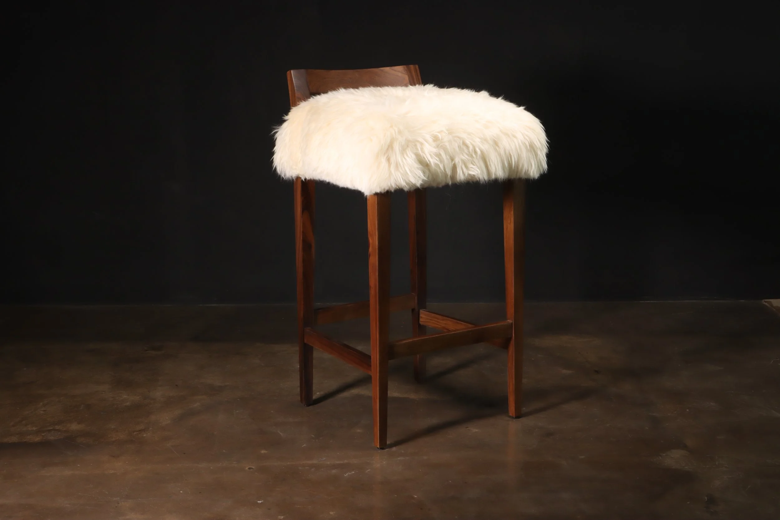 Umberto Stool in Sheepskin by Costantini 00.JPG