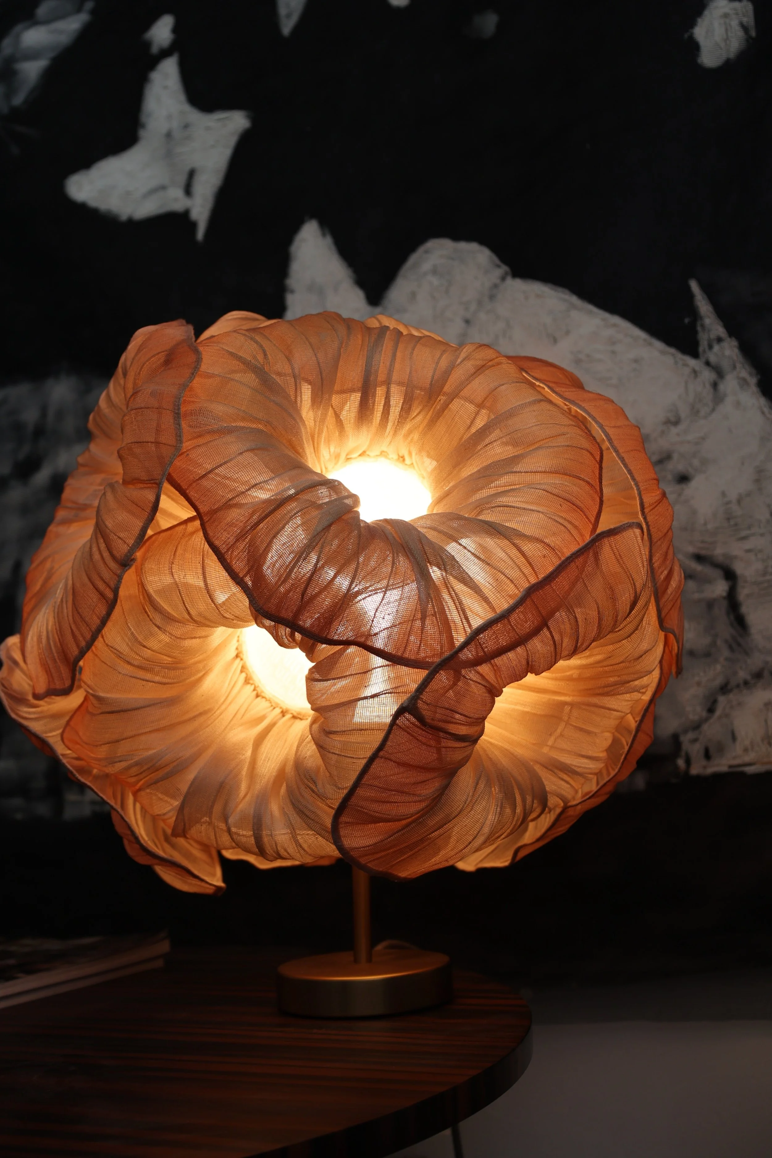 Anemone Grande Table Lampe by Mirei Monticelli 01.jpeg