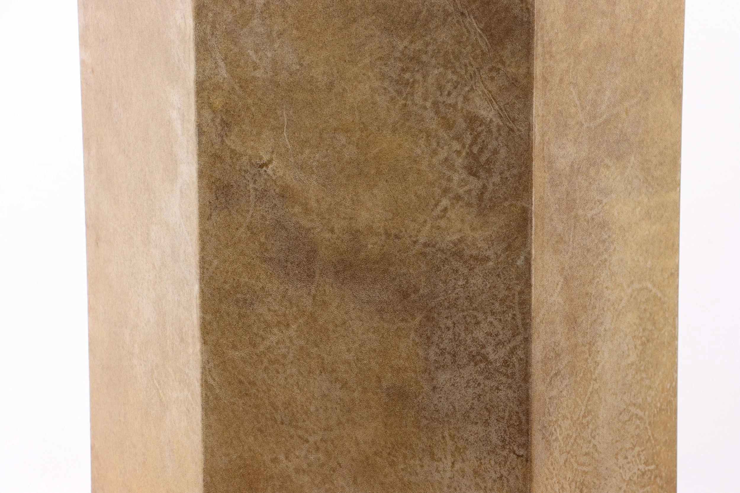 Pergamino Hex Caramel Alto By Costantini 09.JPG