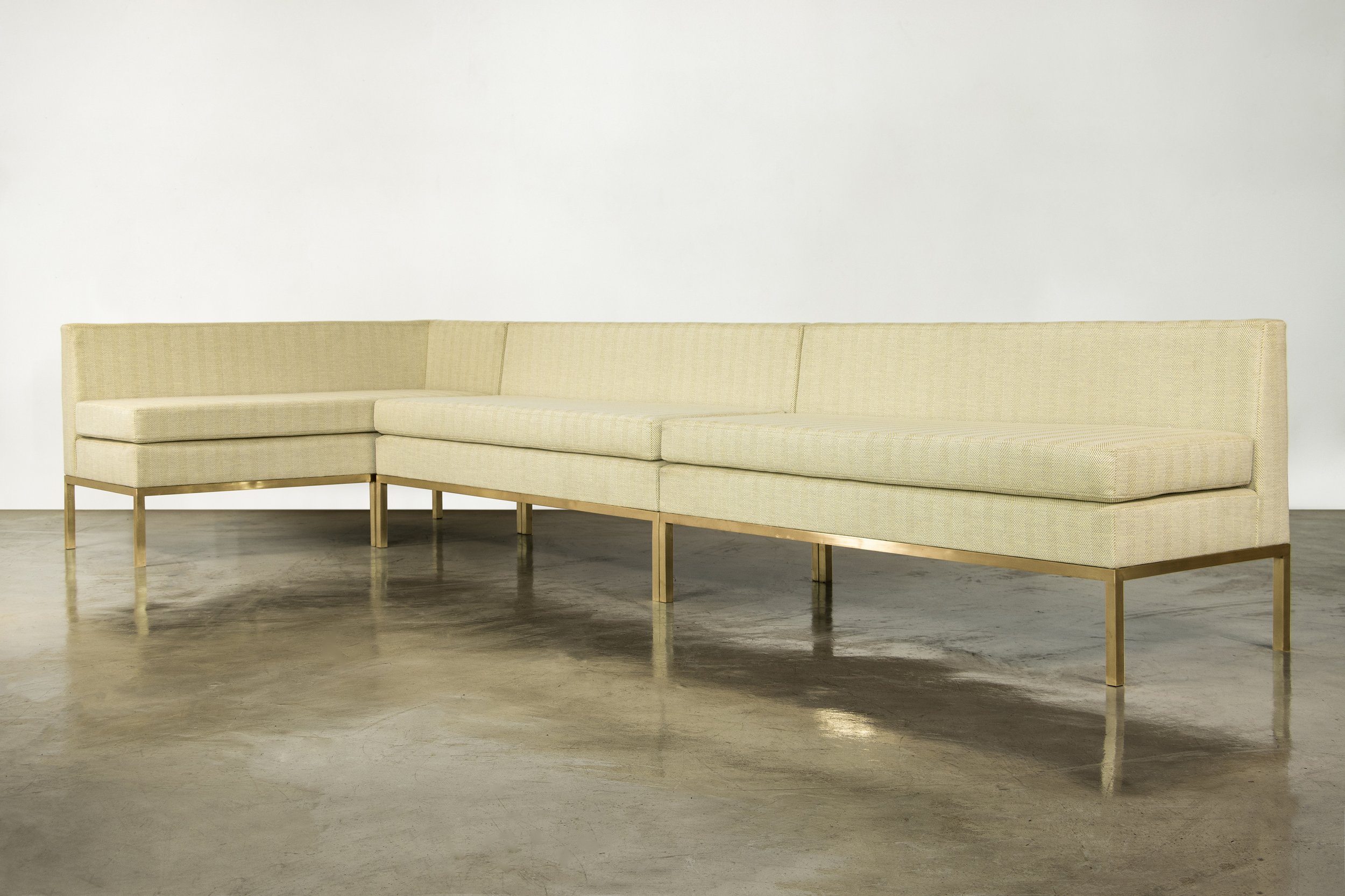 Ciro Customizable Banquette by Costantini 00.jpg