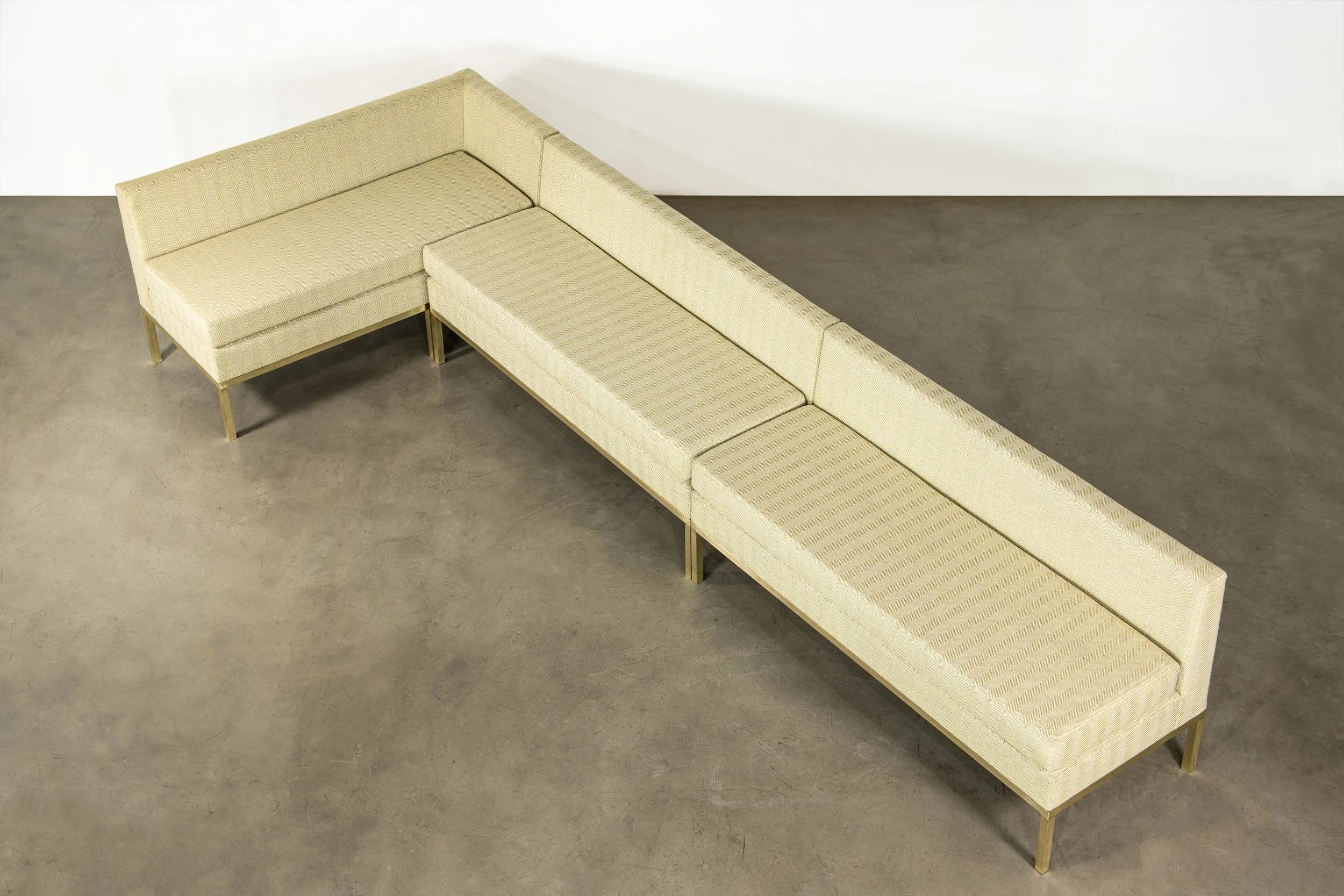 Ciro Customizable Banquette by Costantini 03.jpg