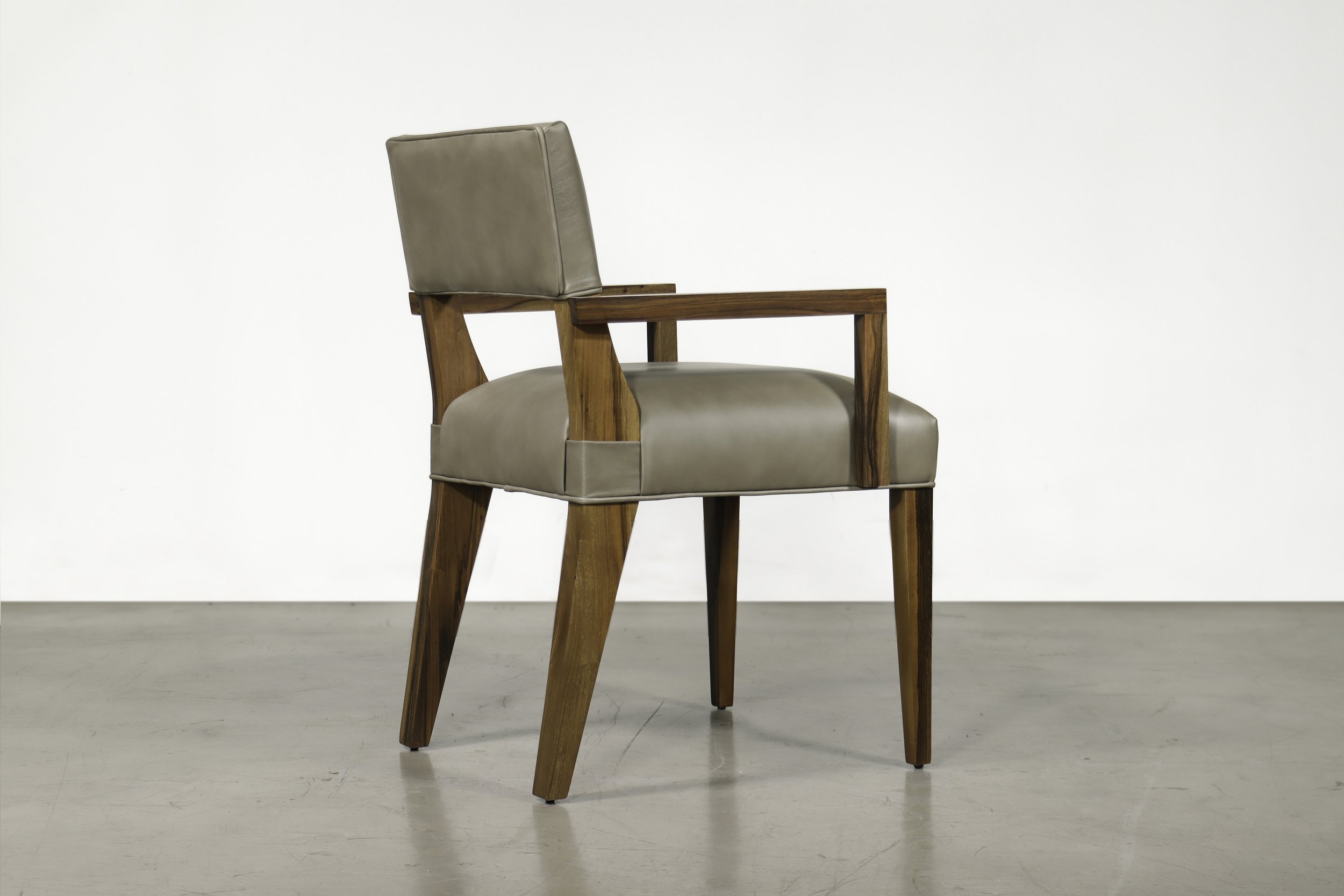 Bruno Armchair by Costantini 01.jpg