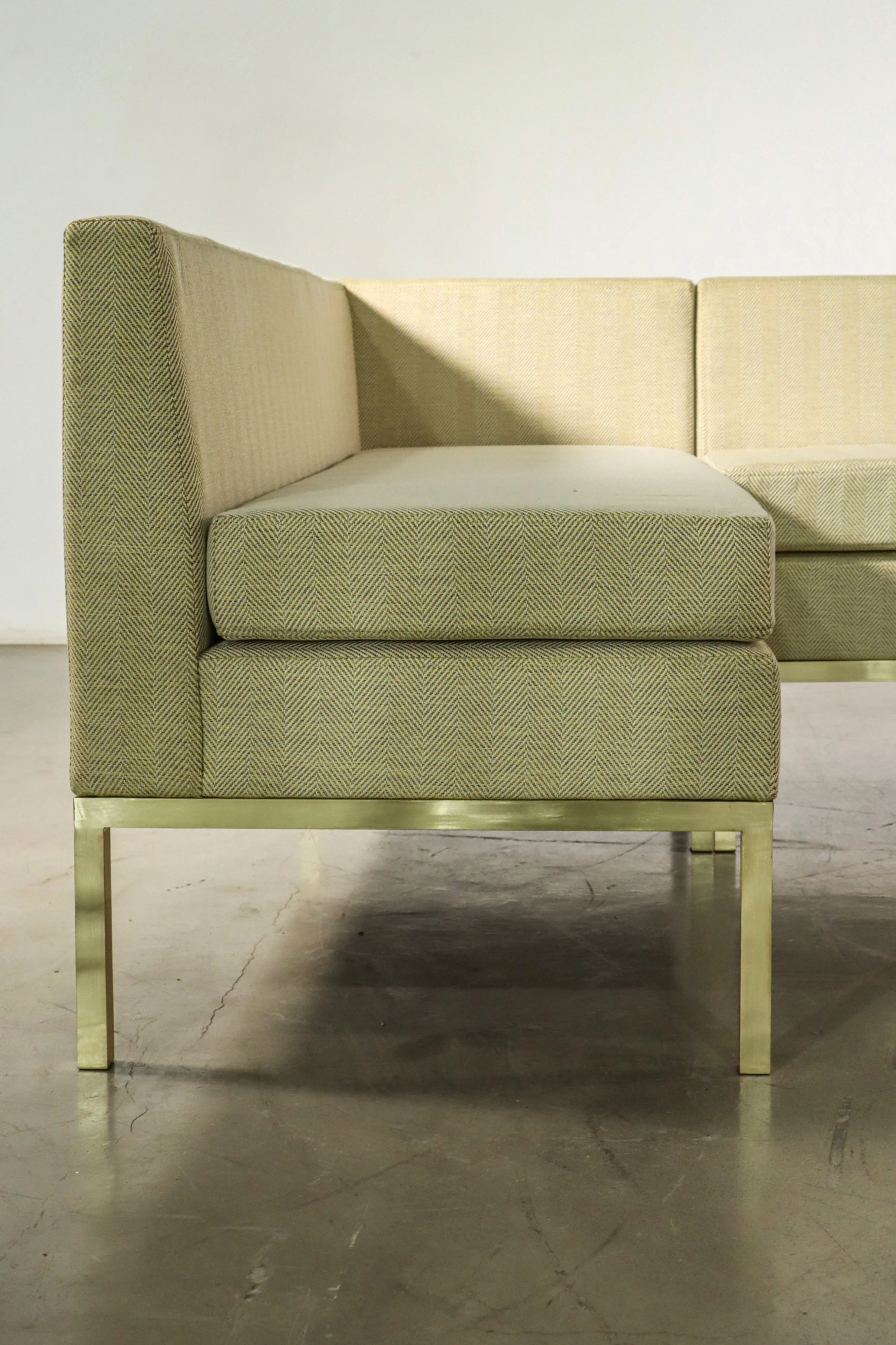 Ciro Customizable Banquette by Costantini 05.jpg