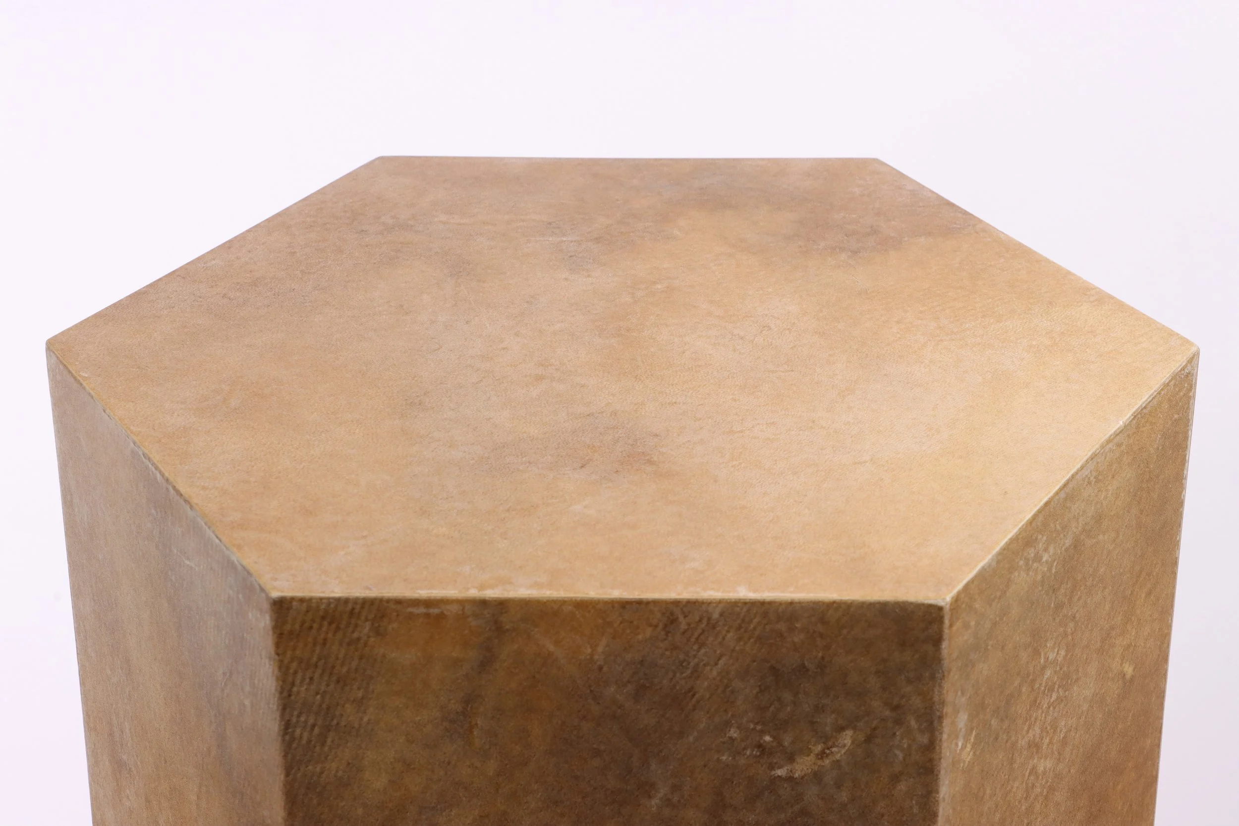 Pergamino Hex Caramel Alto By Costantini 02.JPG