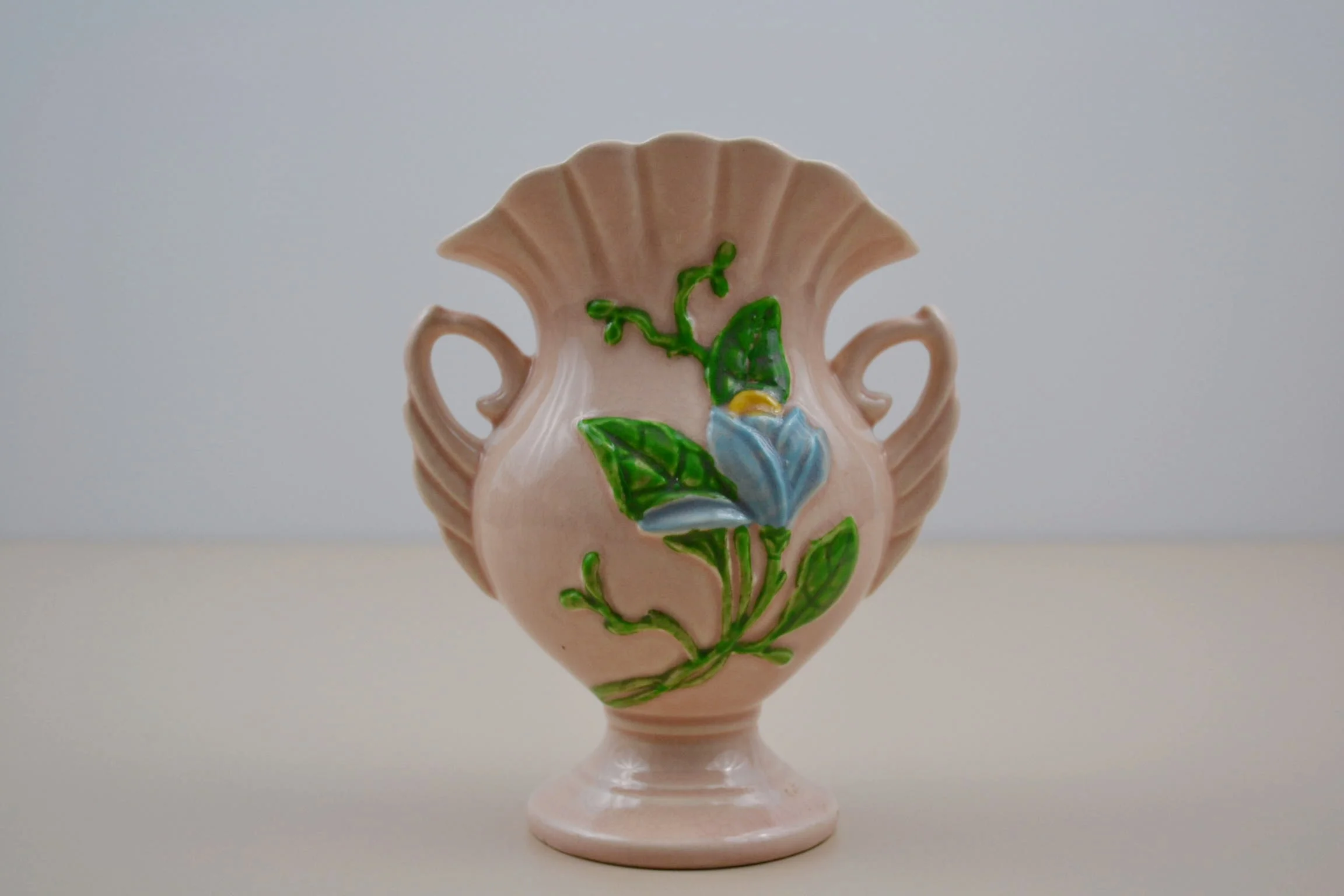 mcoy vase h-6-6 1 001.JPG