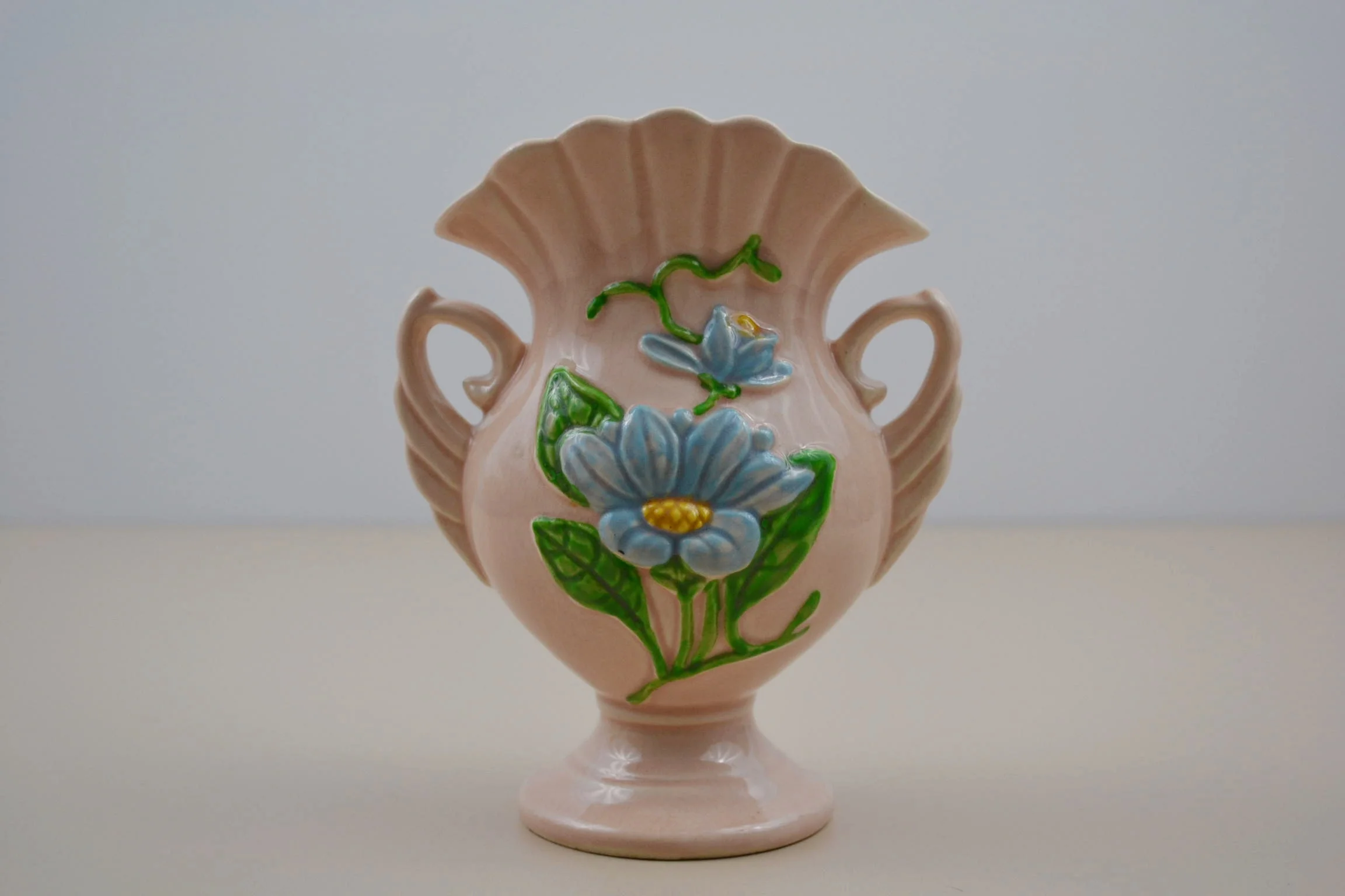 mcoy vase h-6-6 1 002.JPG