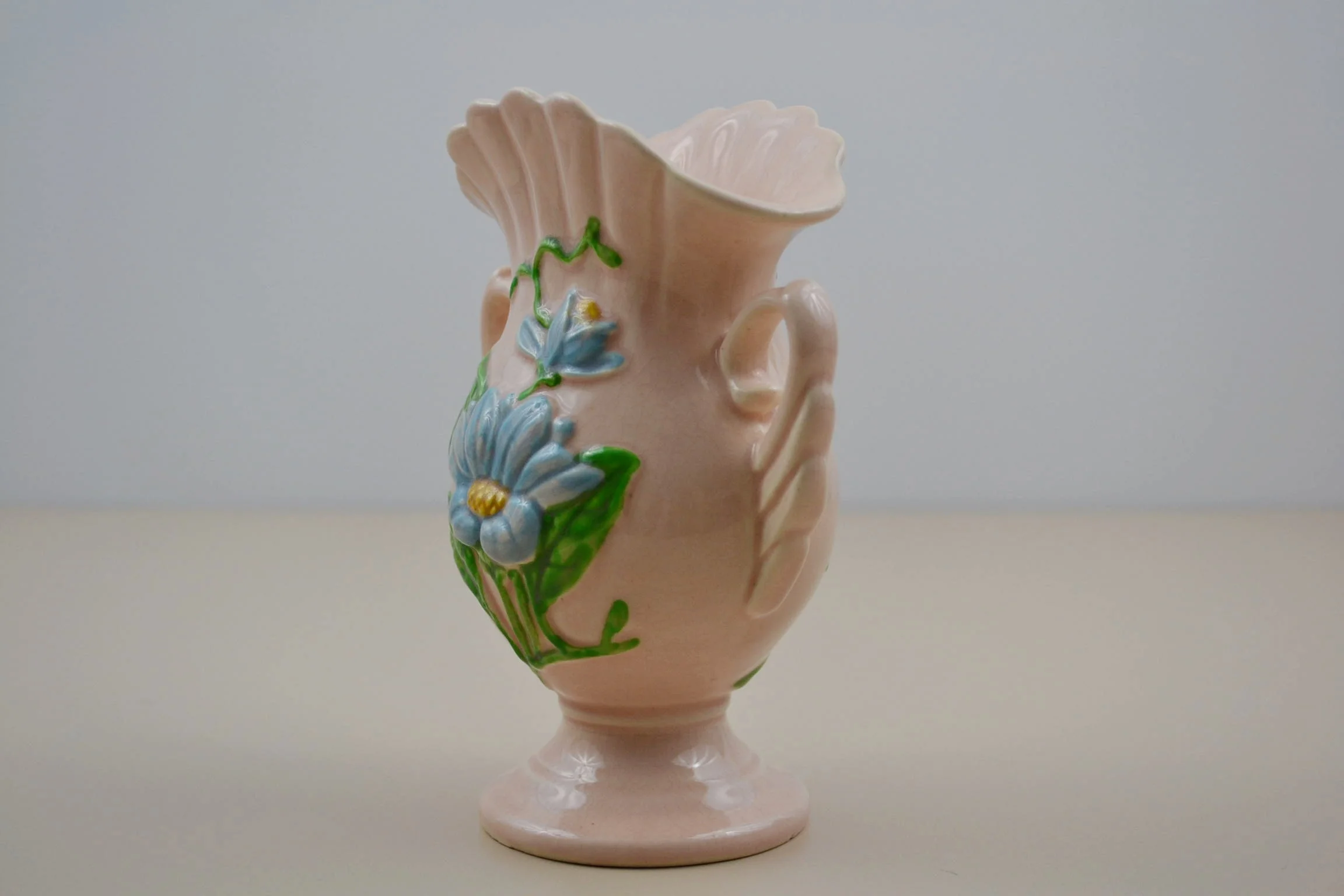 mcoy vase h-6-6 1 003.JPG