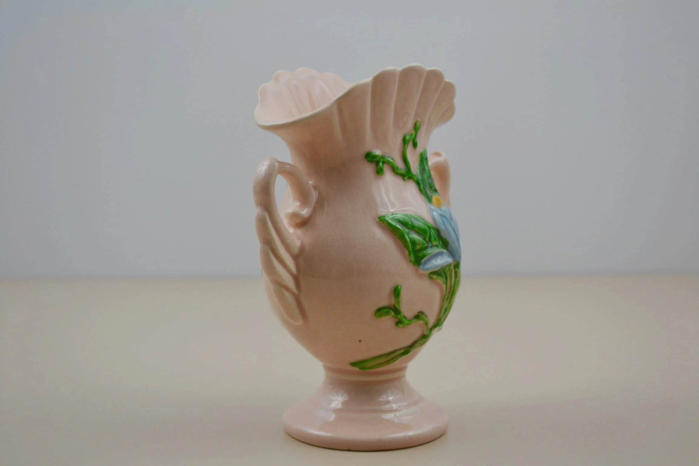 mcoy vase h-6-6 1 004.JPG