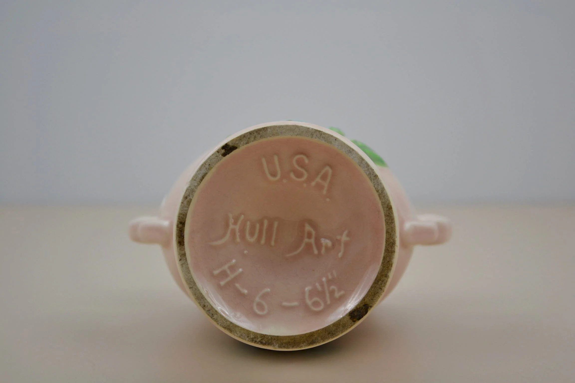mcoy vase h-6-6 1 006.JPG