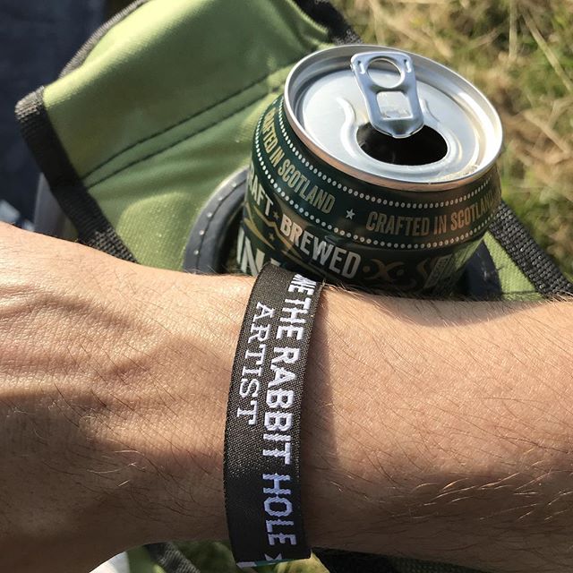 The Band Of Gold tent is up and the first can has been sparked open. Let’s do this #dtrh18