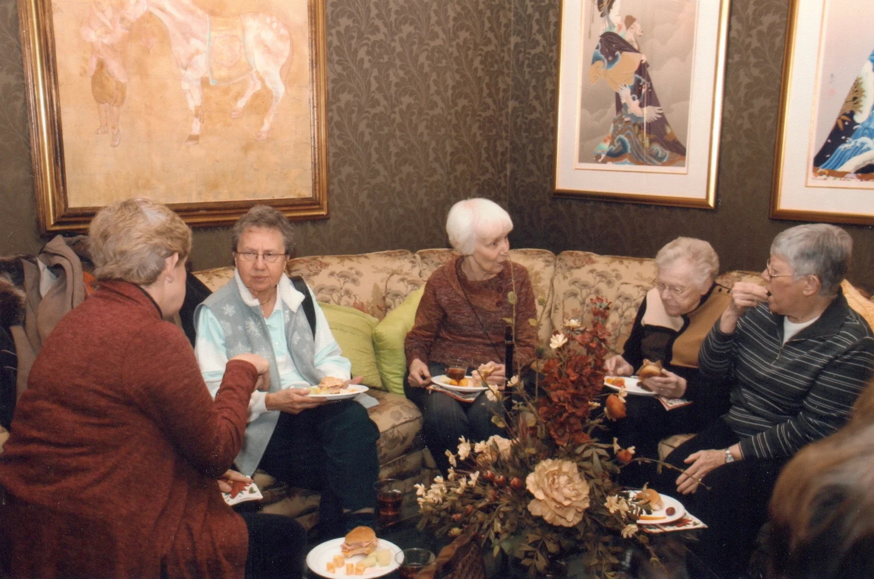Thompson & Kuenster Funeral Home - Christmas Mass.jpg