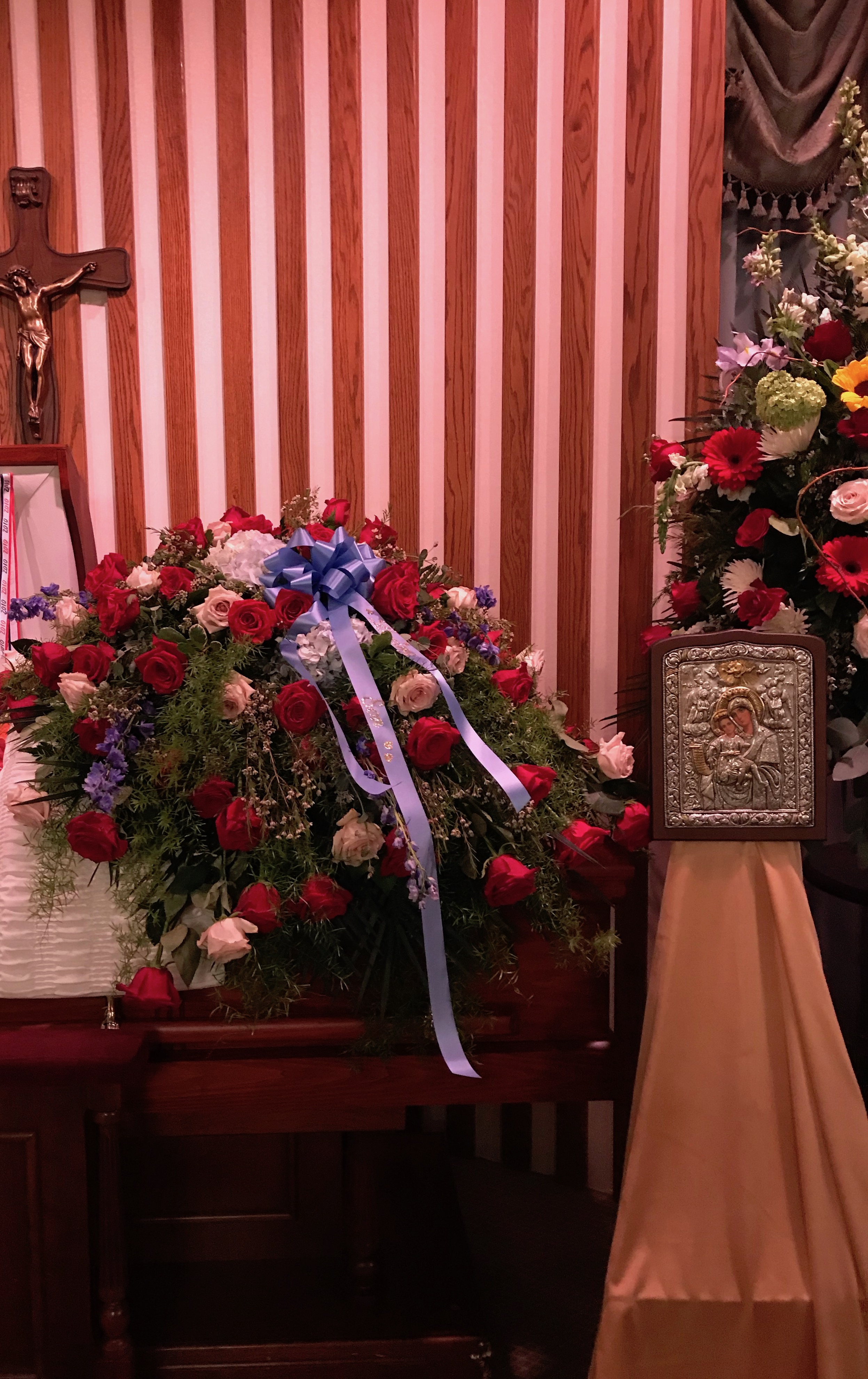 Flower Shop — Thompson & Kuenster Funeral Home