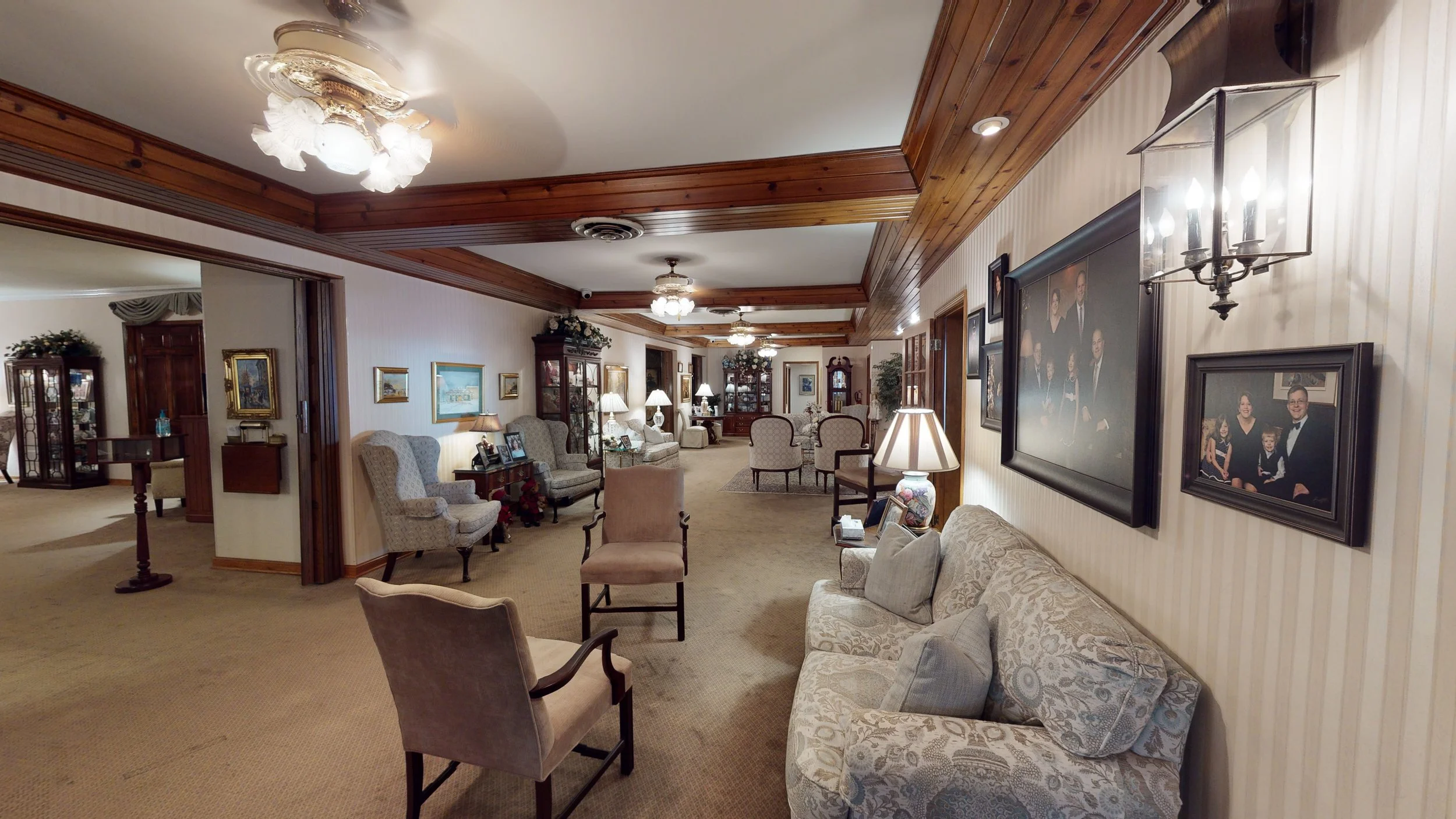 Thompson-kuenster-funeral-home-interior-picture-17.jpg