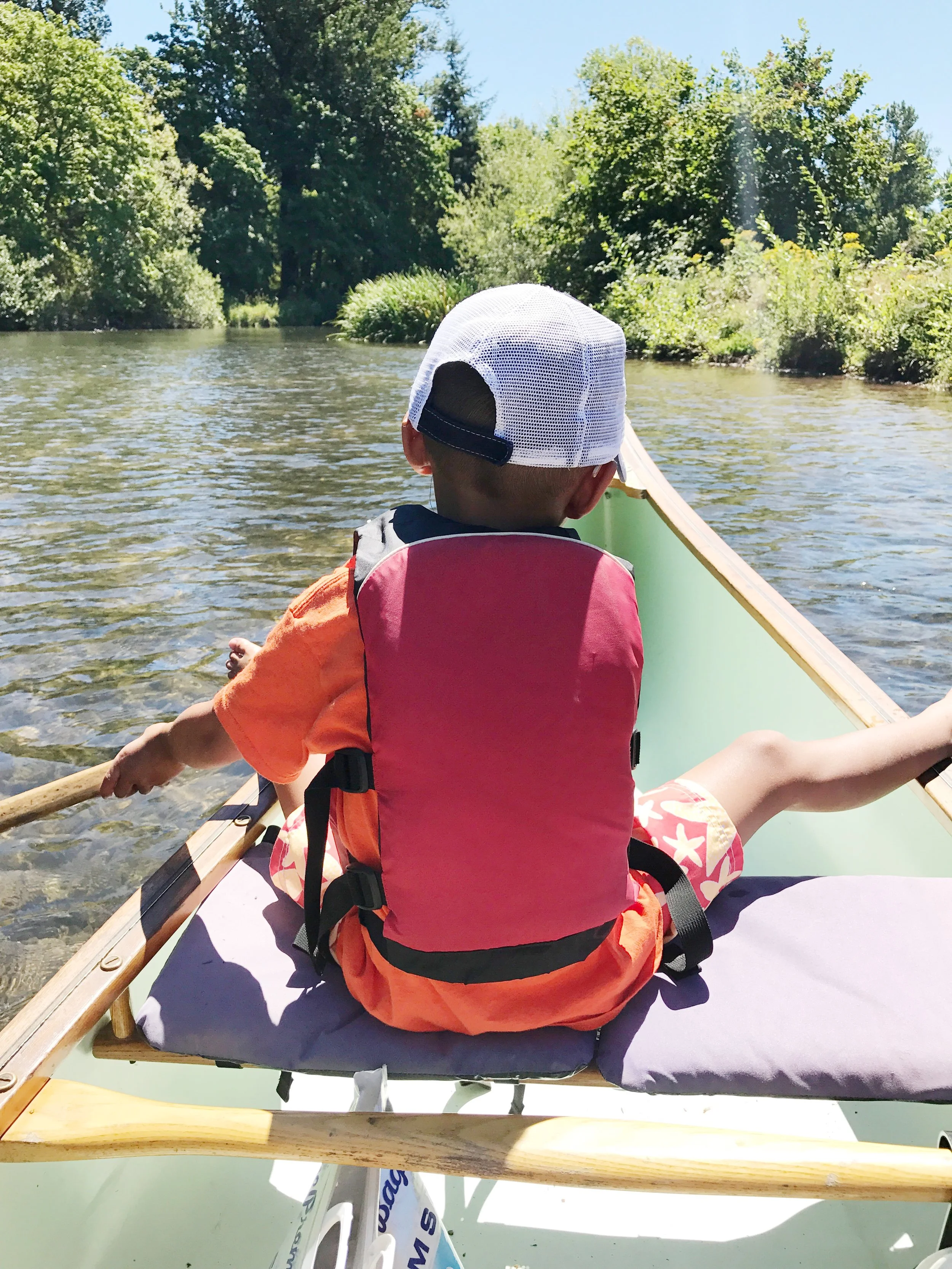 Oregon was gorgeous this time of year. So many little fun adventures. We ended up on a lake and rented a canoe, which was so much fun!! 