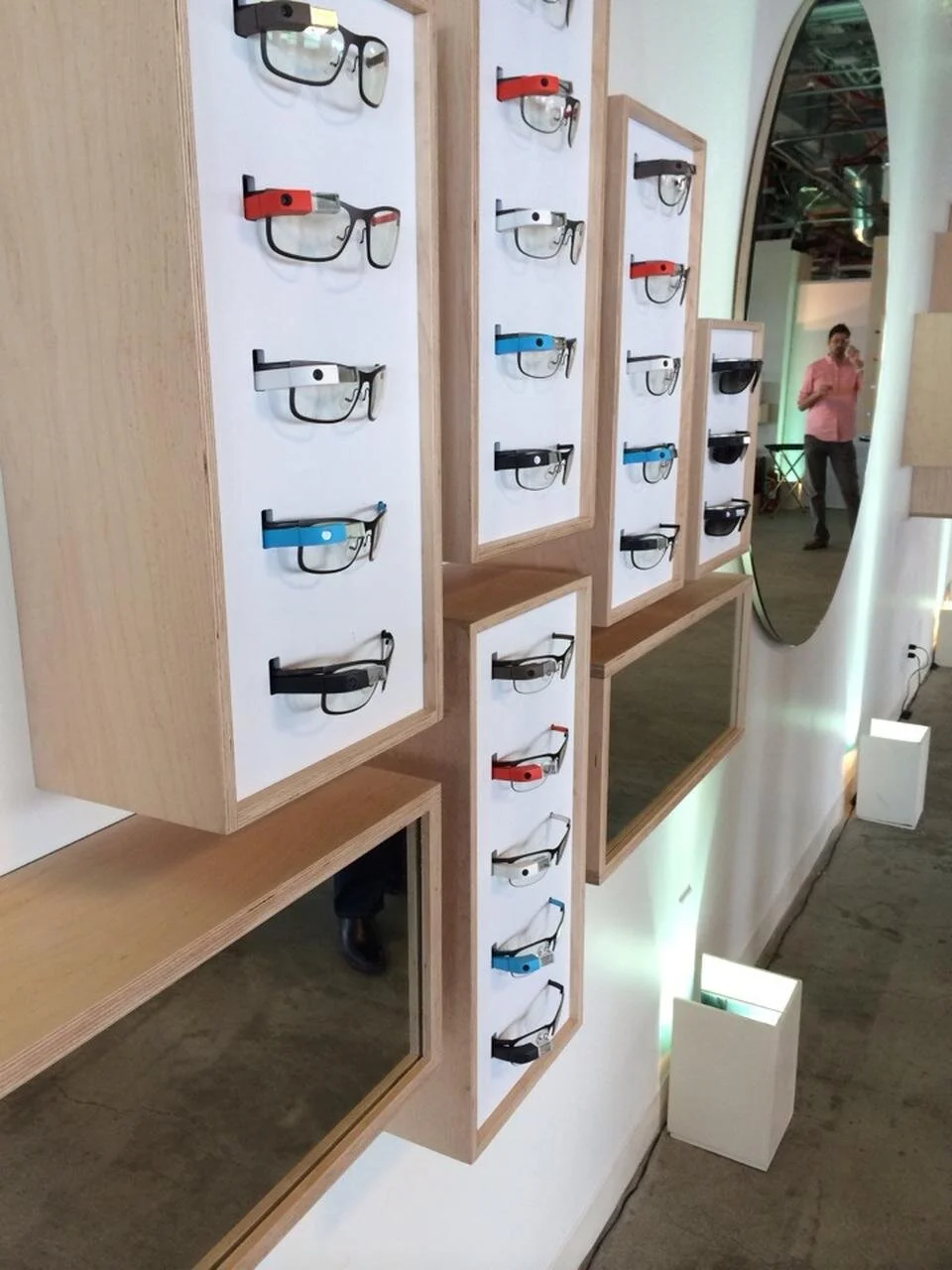 3-14_01_Google Glass_3.jpg