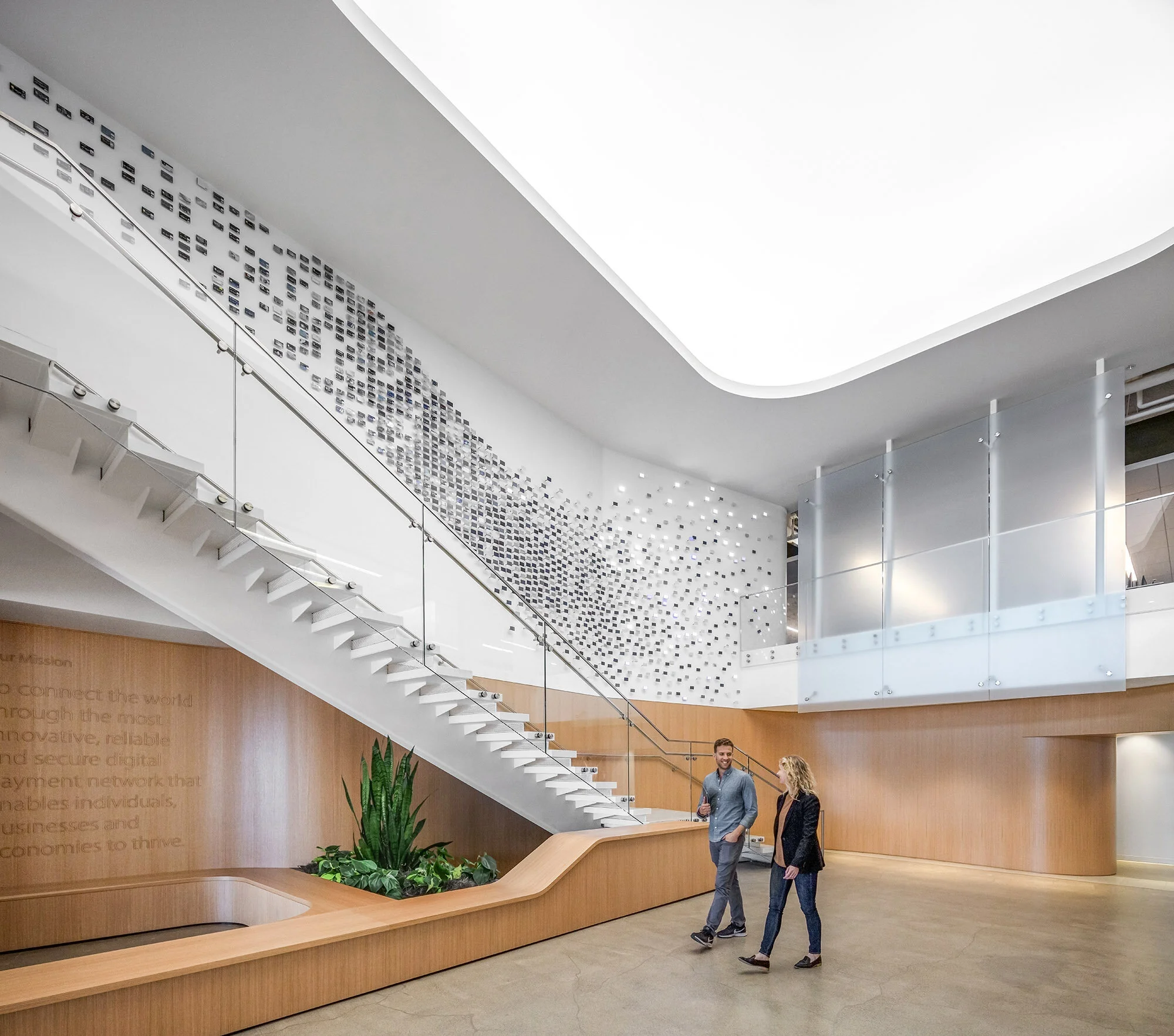 2-VISA INNOVATION CENTER_JO-2.jpg