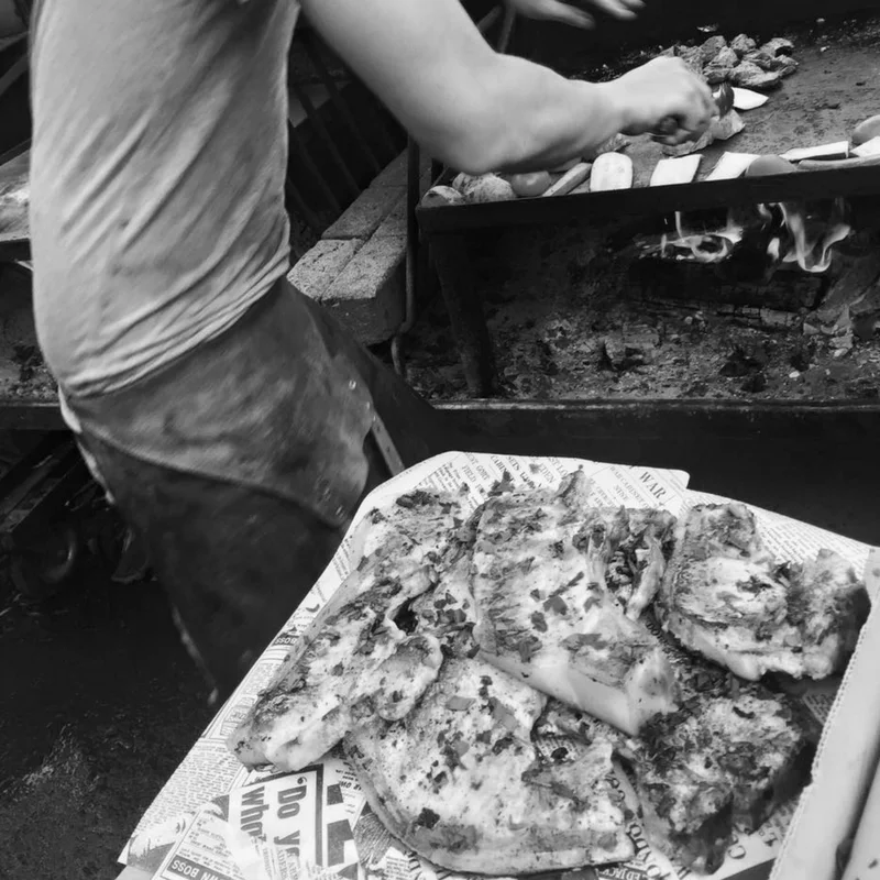 FIRMA BIJTEN Pate Atelier Firma Bijten is een onderneming die de kunst van het paté maken herontdekt. Firma Bijten staat voor gezamenlijke passie voor eerlijk eten en authentiek vakmanschap. Met unieke patés laten we Nederland opnieuw kennismaken met een veelzijdig product. www.firmabijten.nl