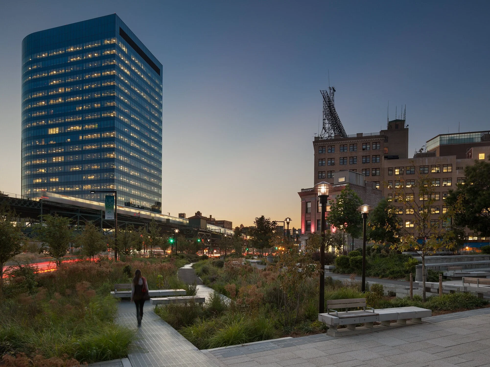 Queens+Plaza_so2012042_16.jpg