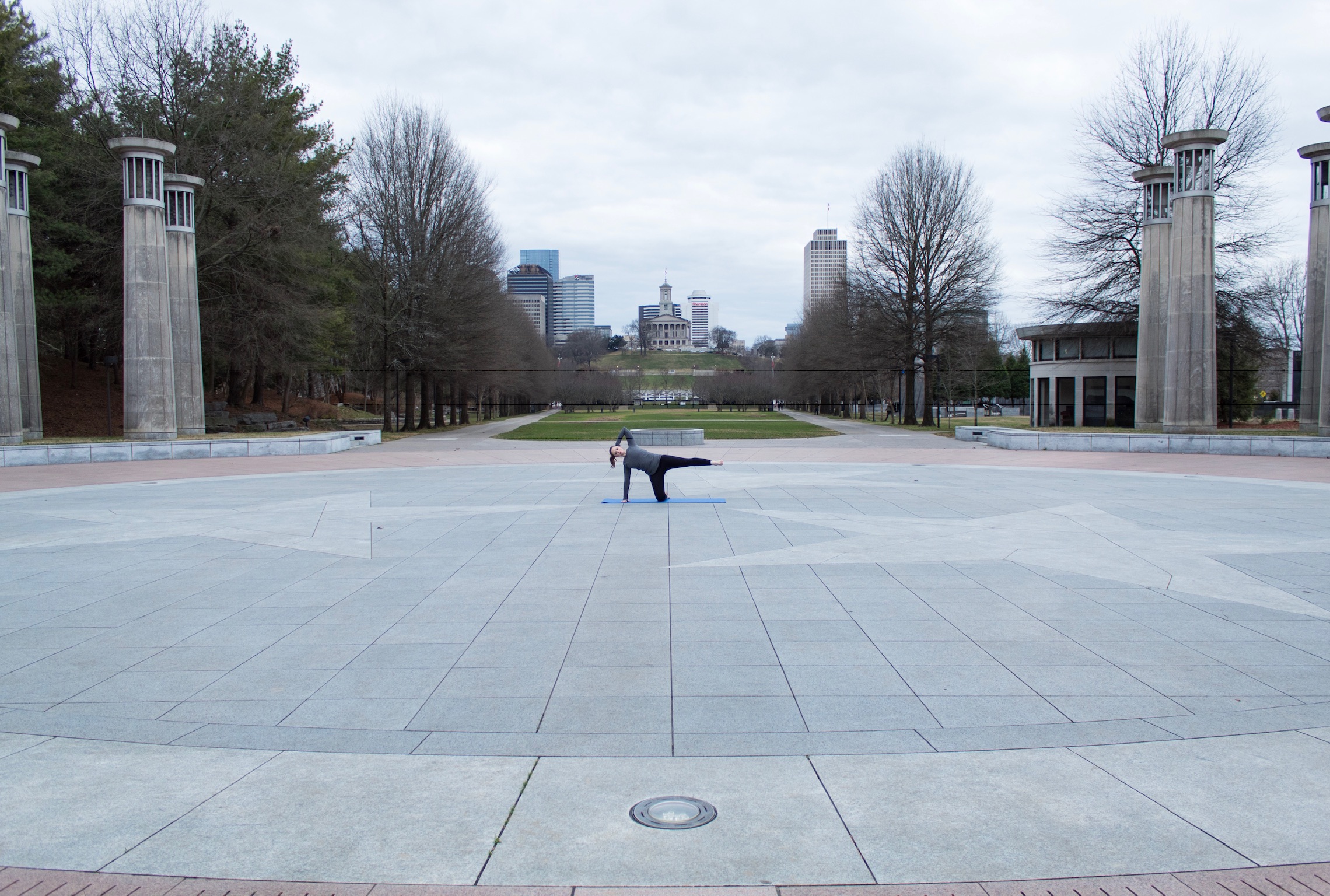 March Matness- Kneeling Sidekick 