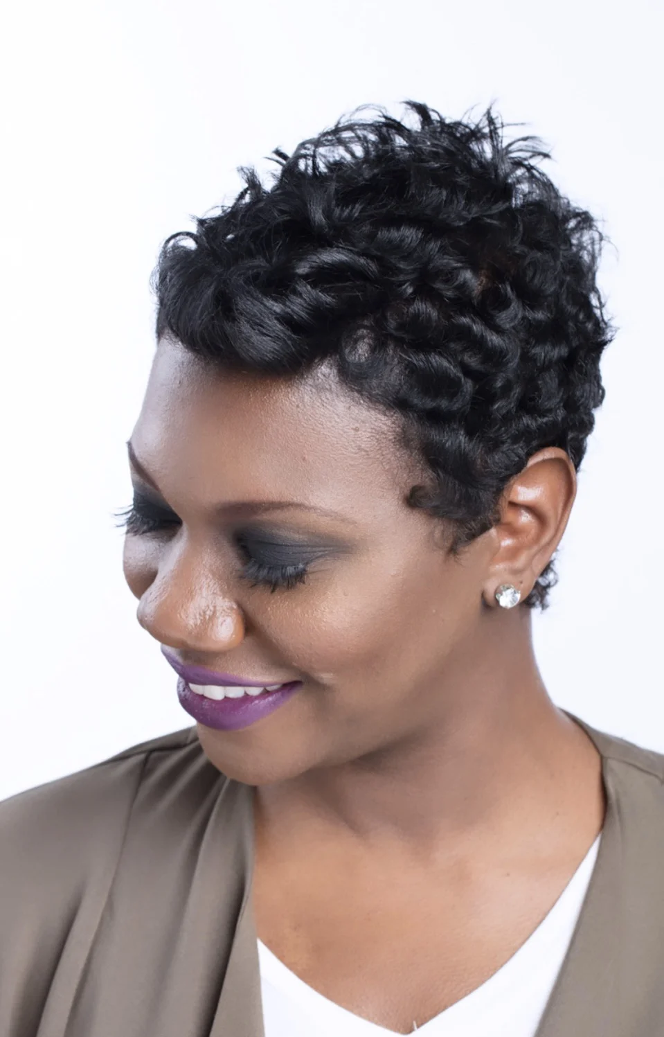  Black Hair hair salon located in Dallas specializing in short healthy hair. Short Hair cuts stylist in Dallas. Black own Short hair salon in Dallas. Dallas short hair stylist, Dallas extension stylist, Dallas healthy hair stylist, Dallas short hair 