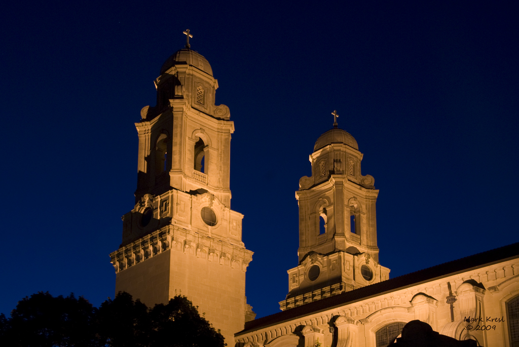 Cathedral_night_2009[1].jpg