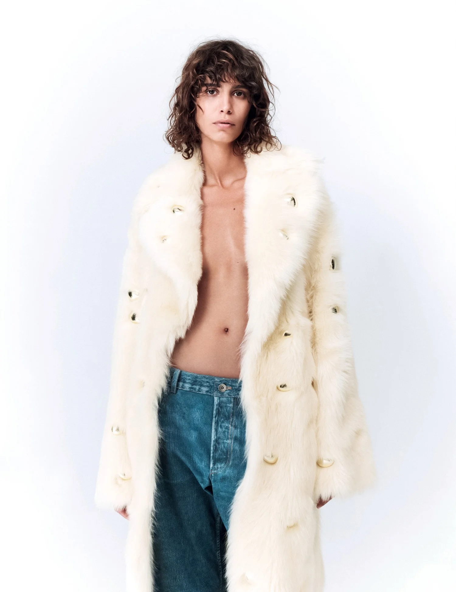 W  Magazine October 2022