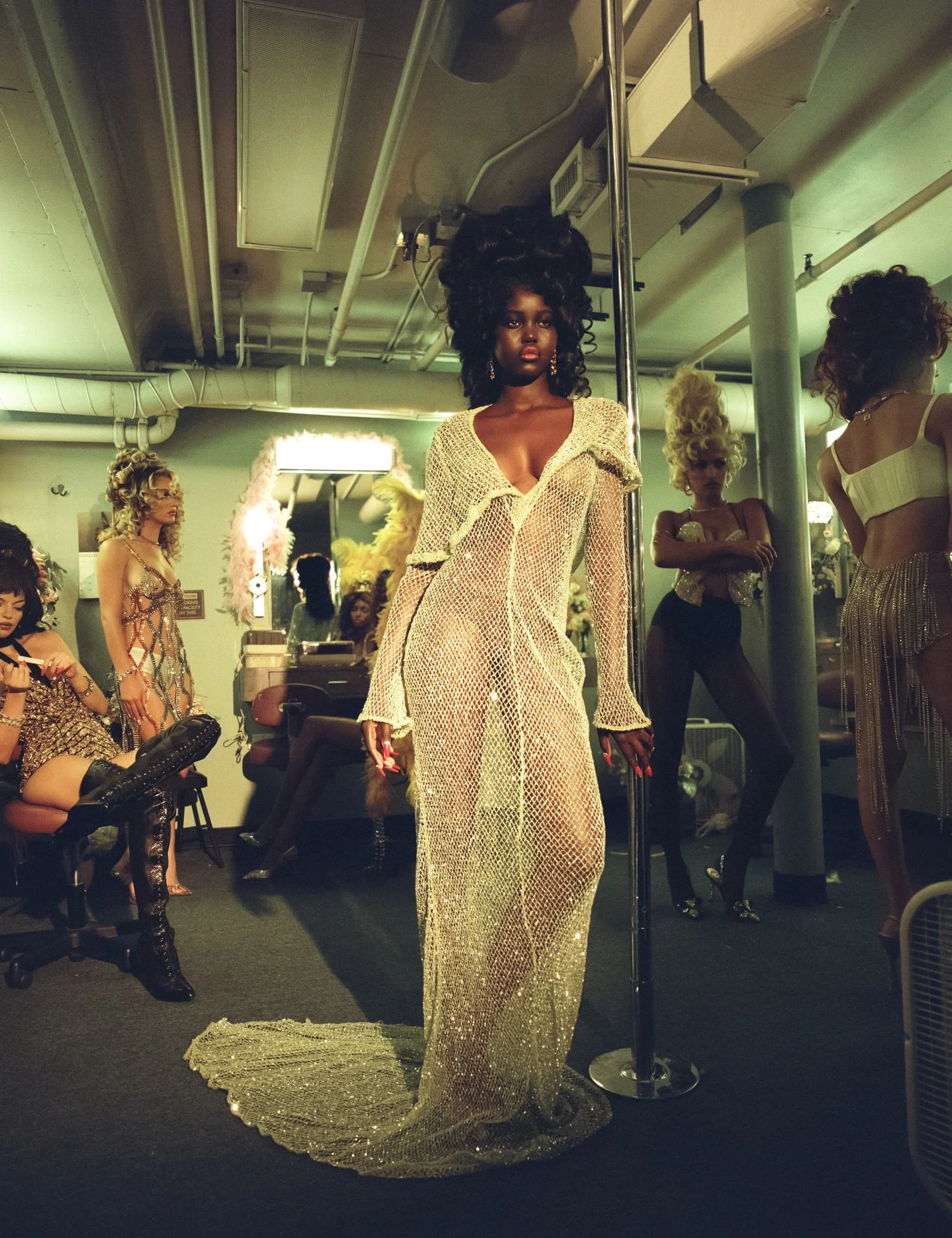W Magazine  Volume #6 2022