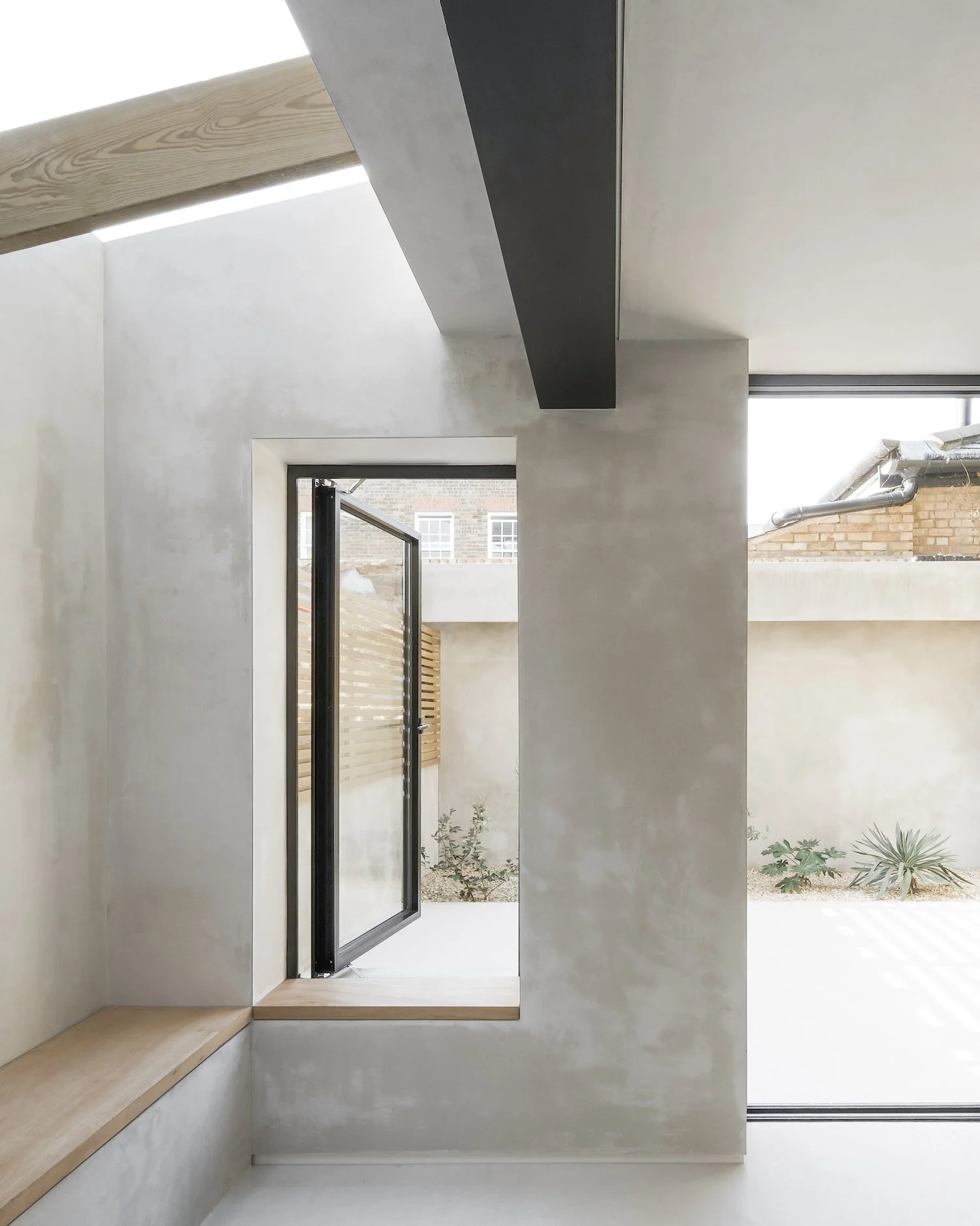 Heyford Avenue | Manuel Urbina Studio