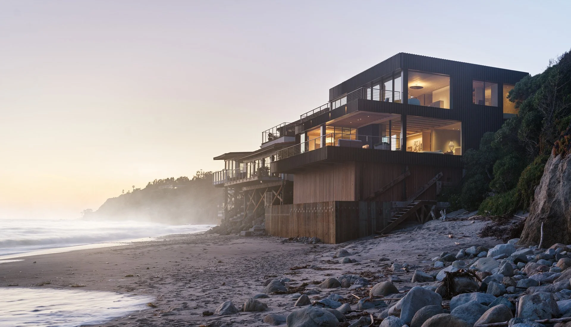Graoni Beach House | Montalba Architects