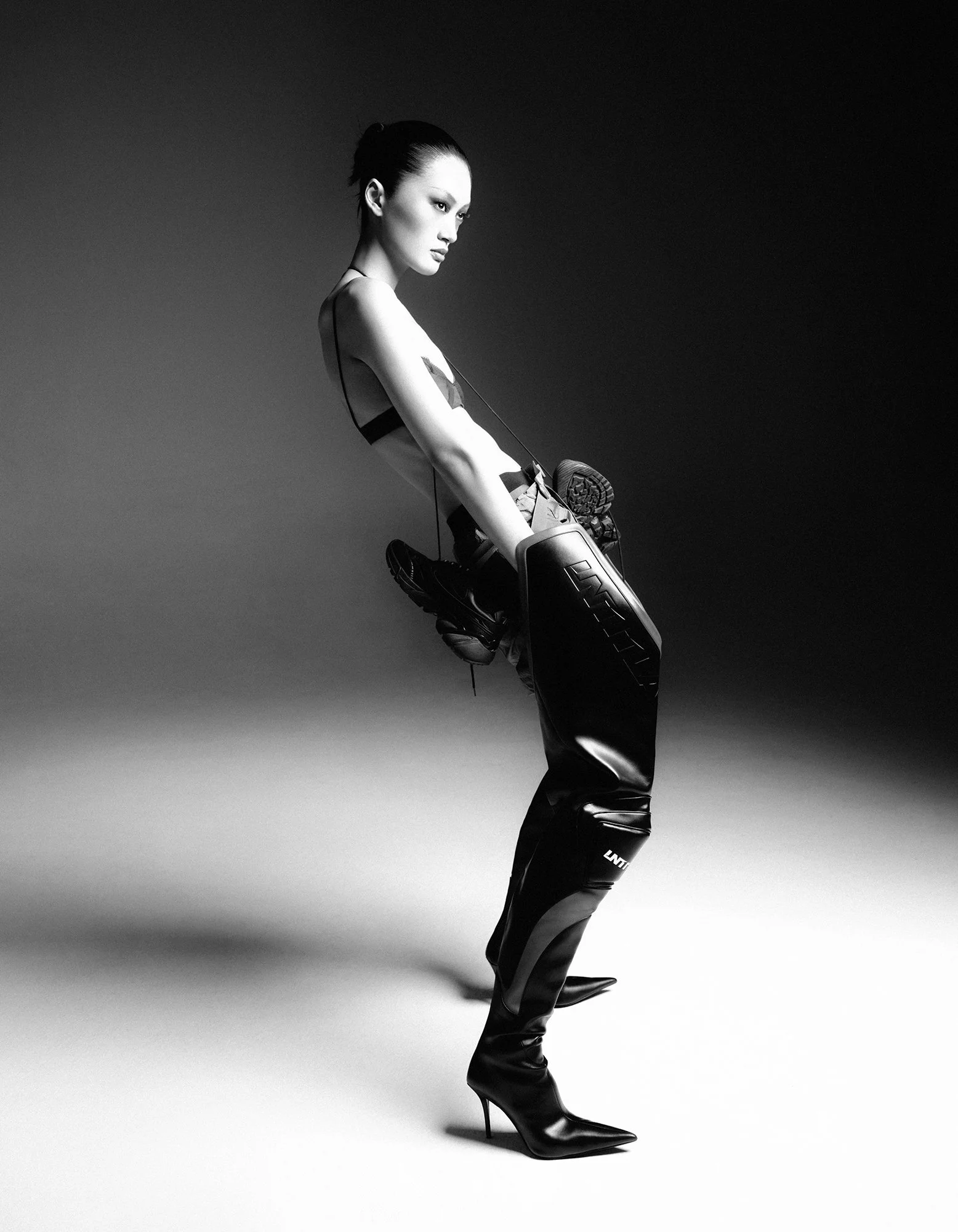 Harper's Bazaar China March 2025 