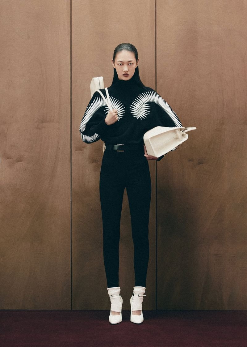 Harper's Bazaar France January 2026