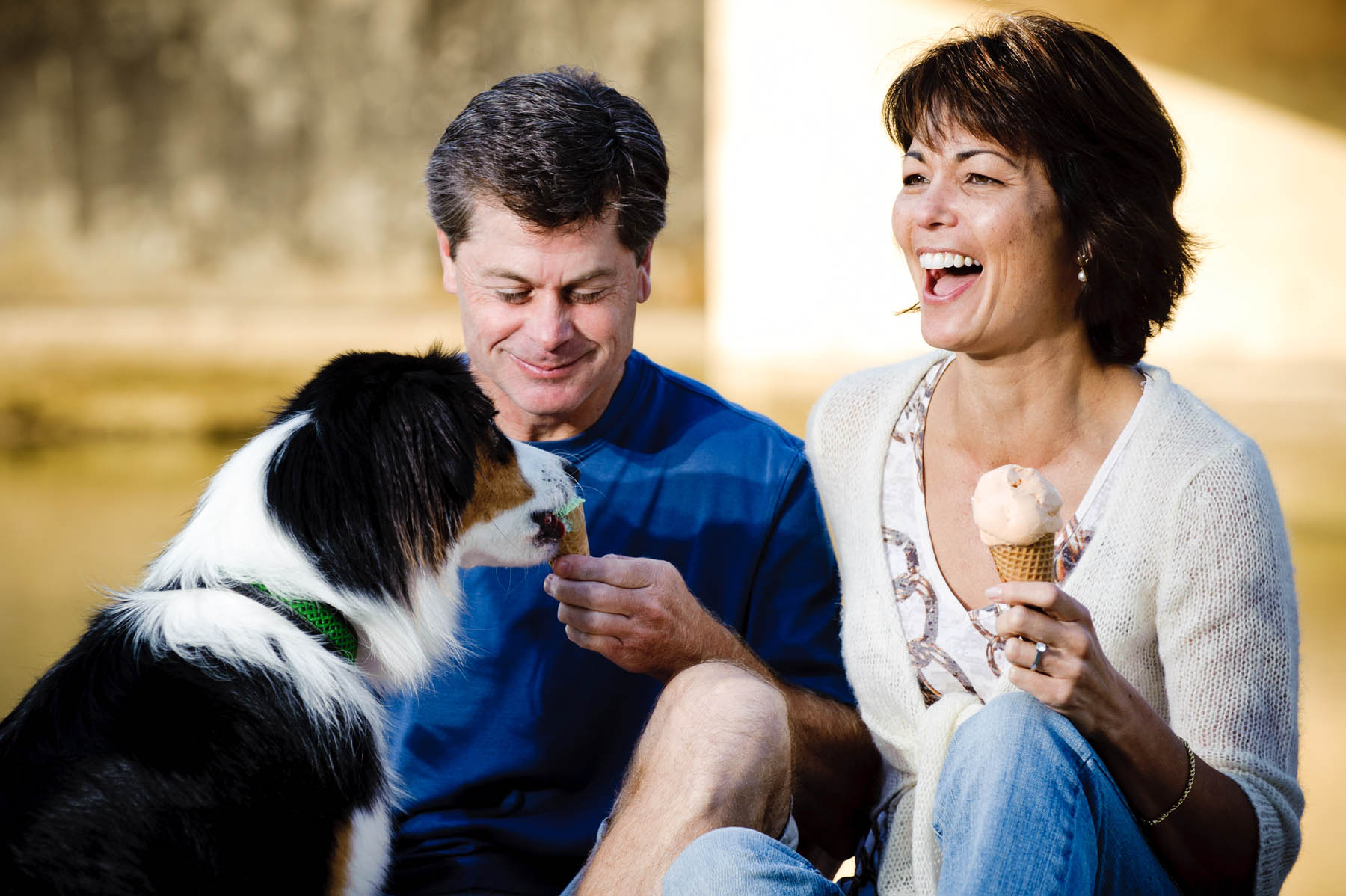 7667-d700_Amy_and_Michael_Savage_Capitola_Beach_Portrait_Photography.jpg