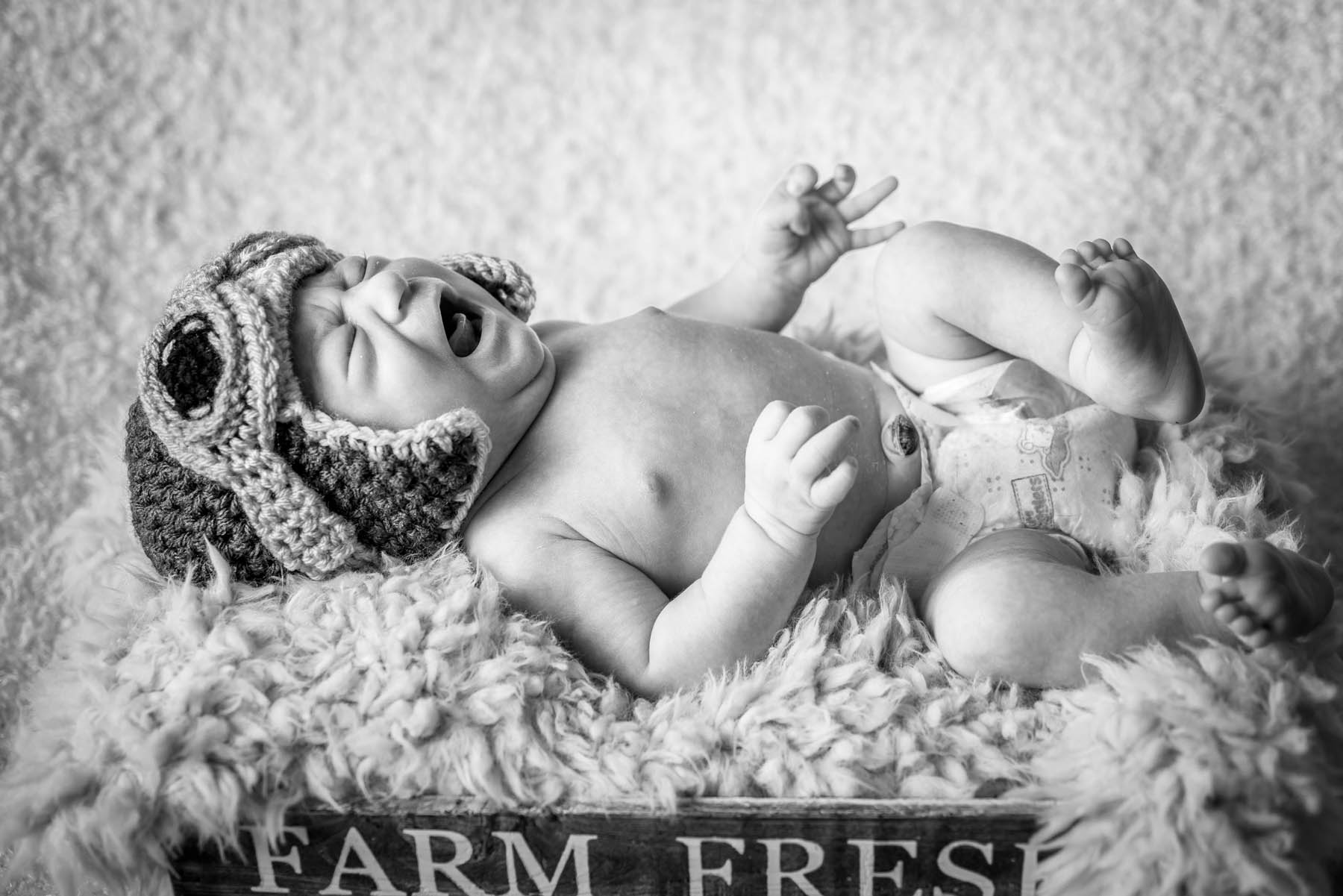 8304_d810a_Sid_D_Aromas_Newborn_Photography.jpg