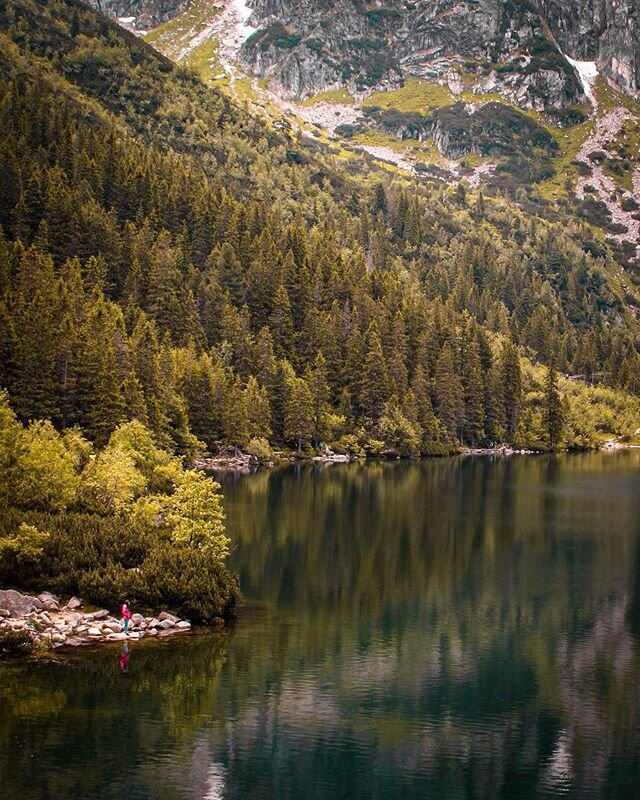 Valley of Five Lakes, High Tatra Mountains, Poland, in 2014 🚶&zwj;♂️
-
#poland #poprad #hike #lake #travel #trees #hightatras #hightatrasmountains @visitpoland #polaka @polandsights @poland #visitpoland @polska.travel @polandsights #valleyoffivelake