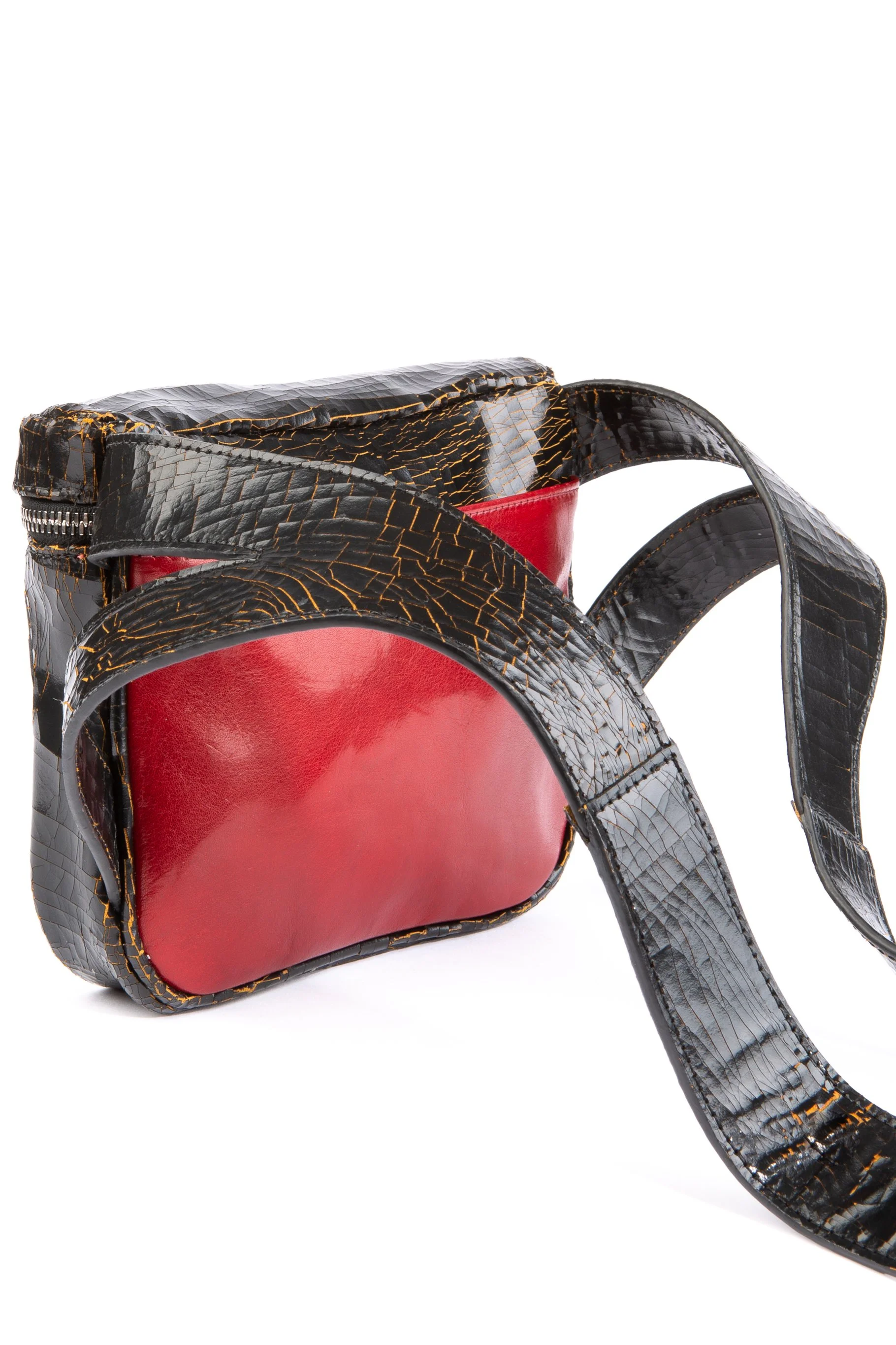 FANNY_PACK_BLACK_RED-9391.jpg