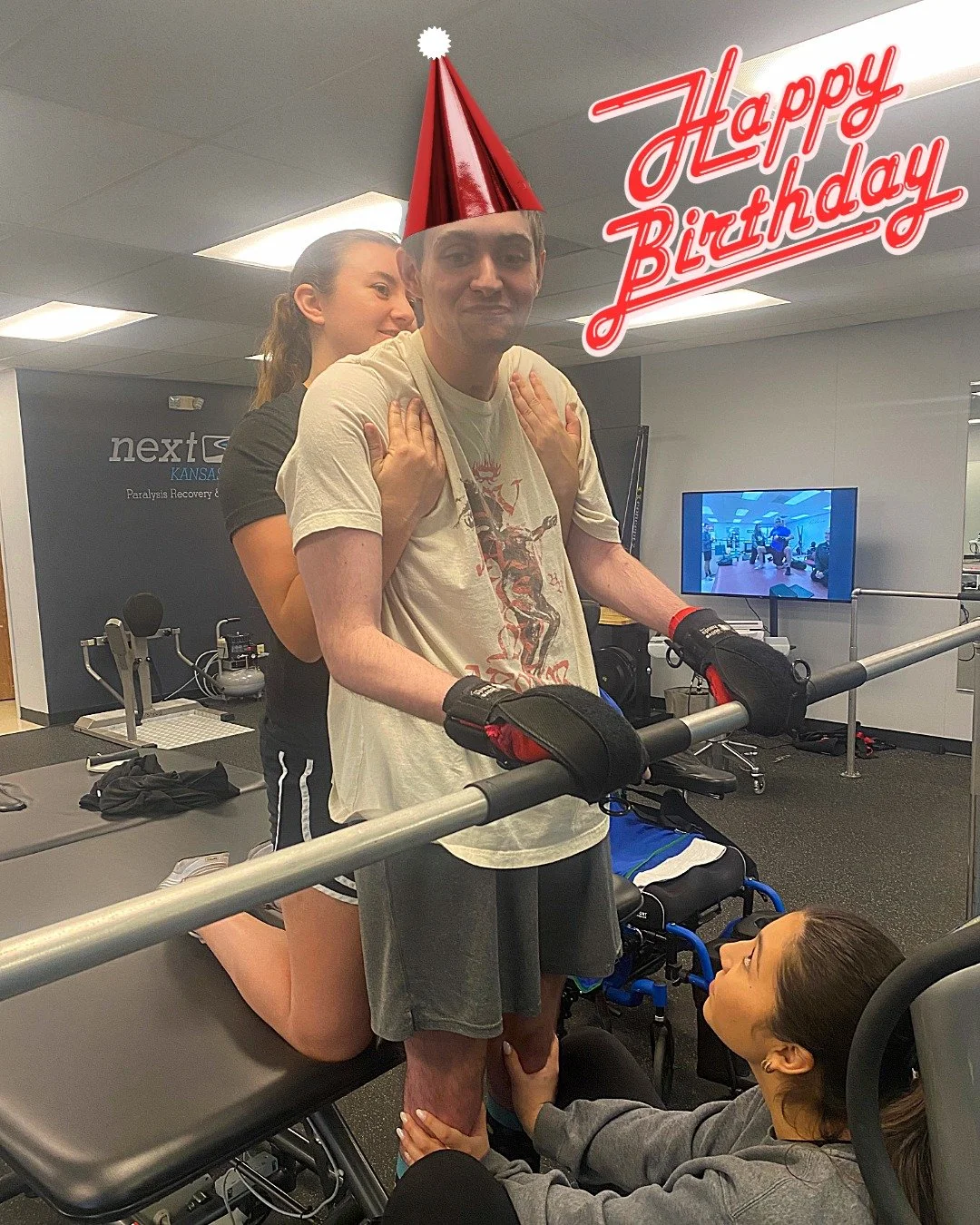 Happy Birthday to you, Oliver! We hope you have a great day today!! 🎂 🎉🍪