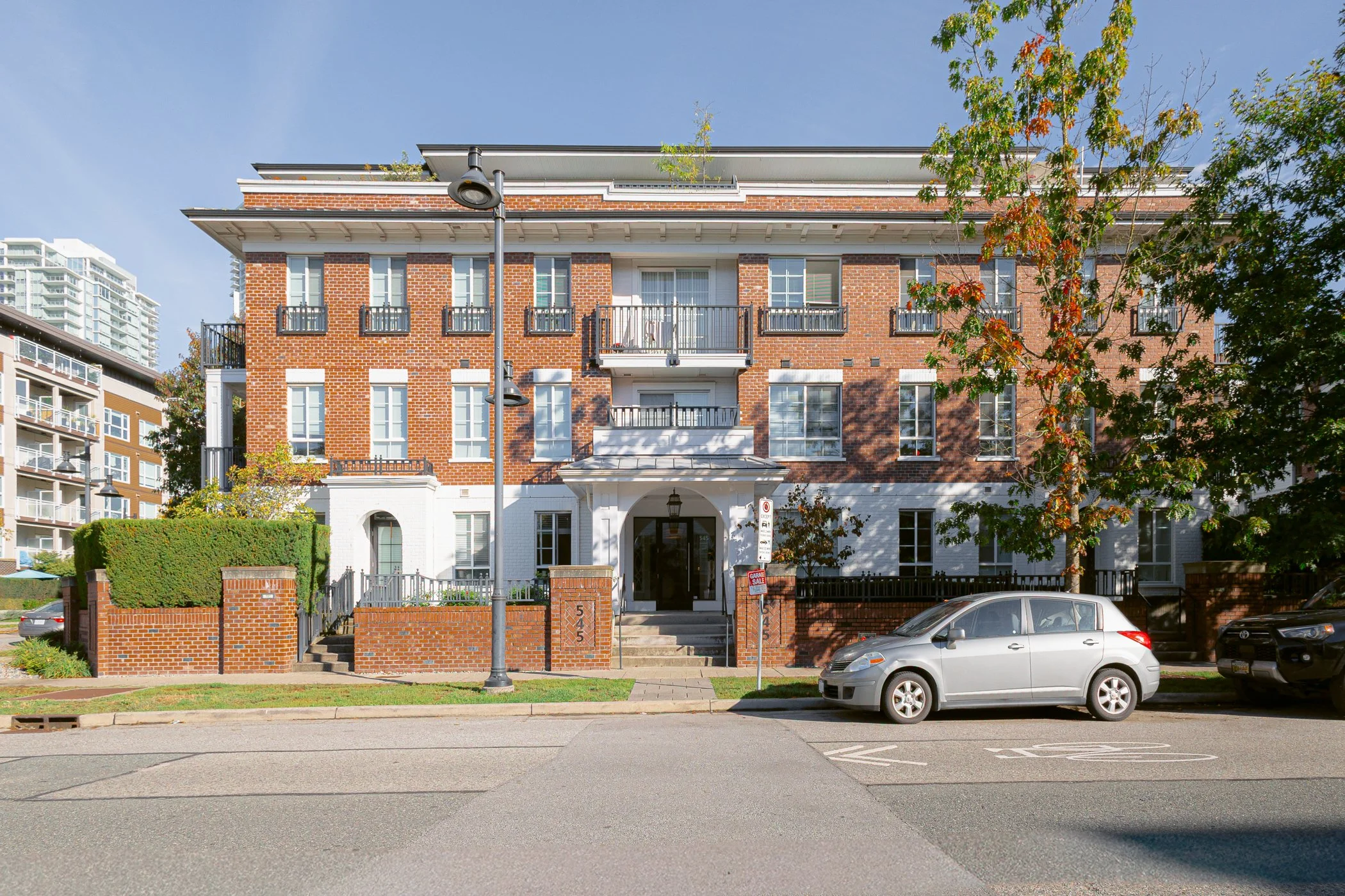 [JL]545Foster-1001.jpg