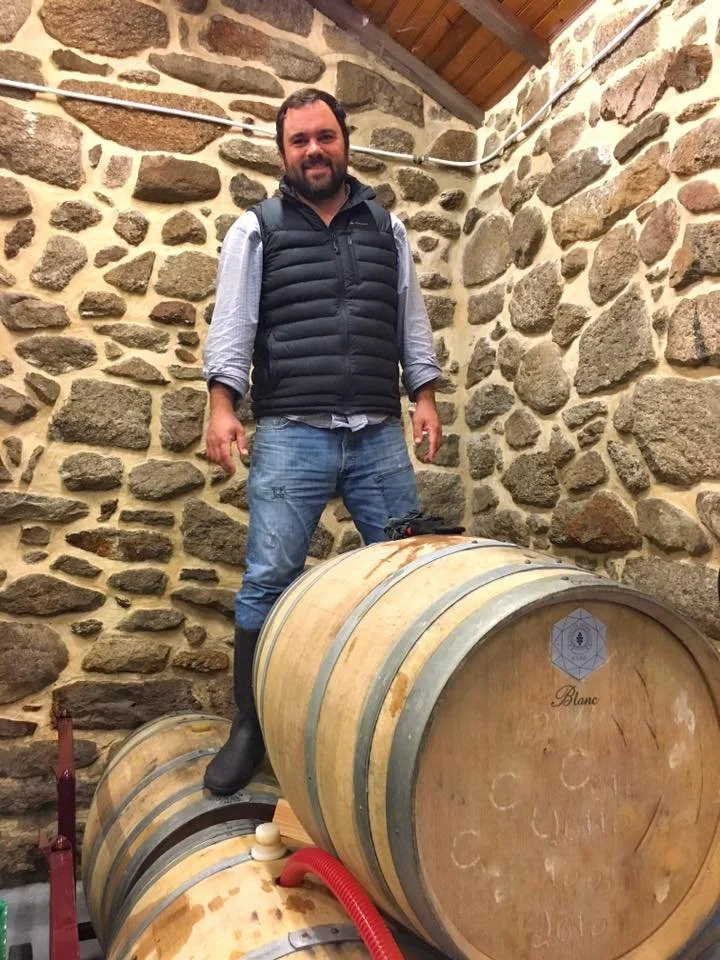 Miguel - Pipas.jpg