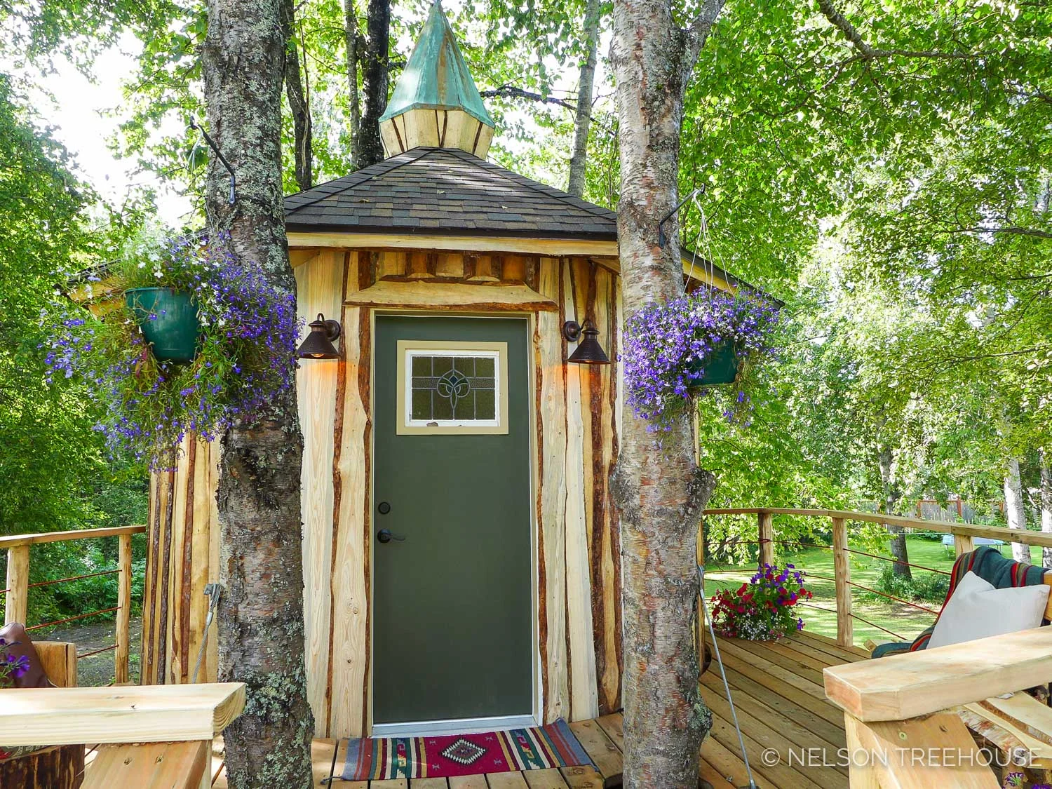 Alaskan Sauna Hut Front door - Nelson Treehouse