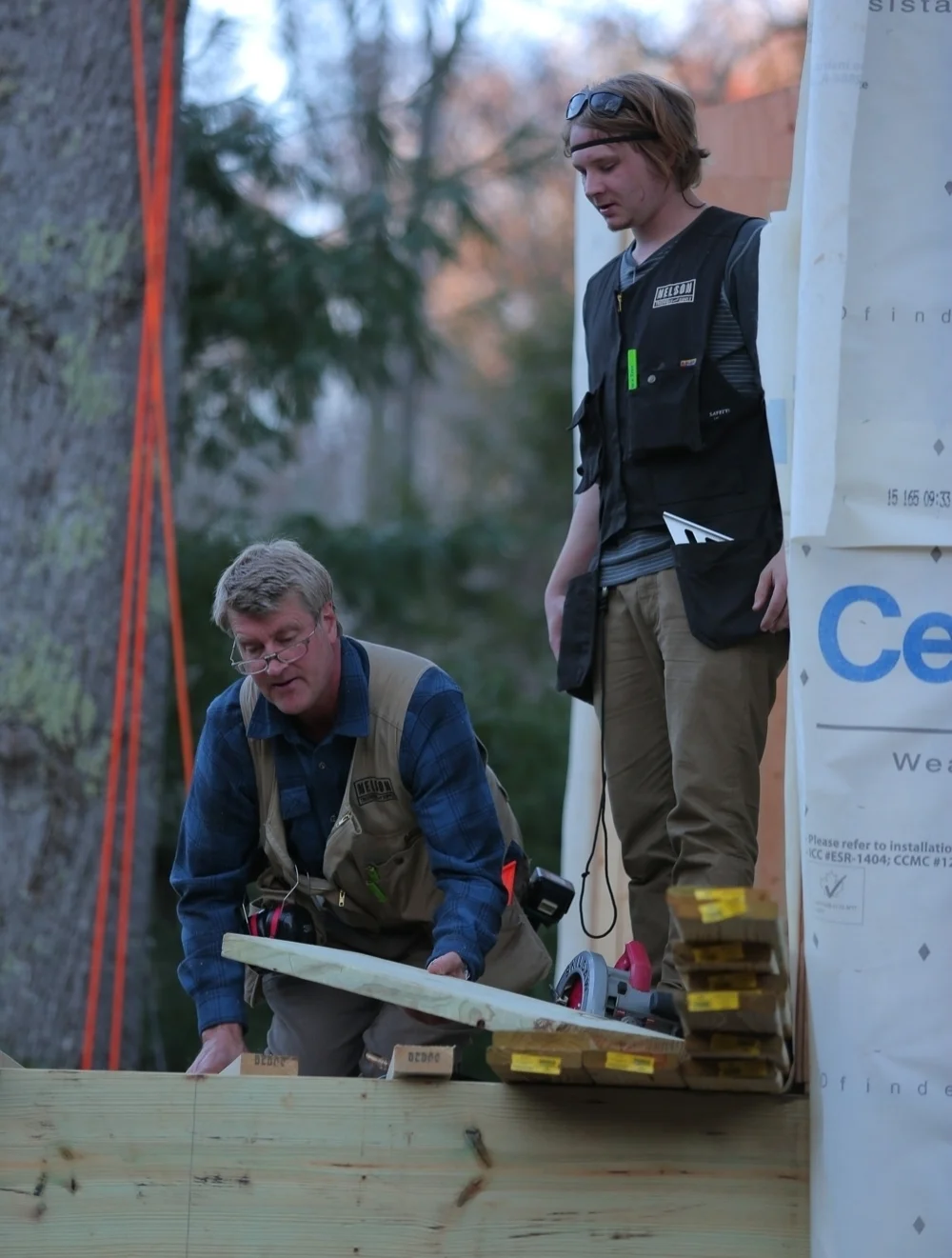 Pete working with Garrett on a build.