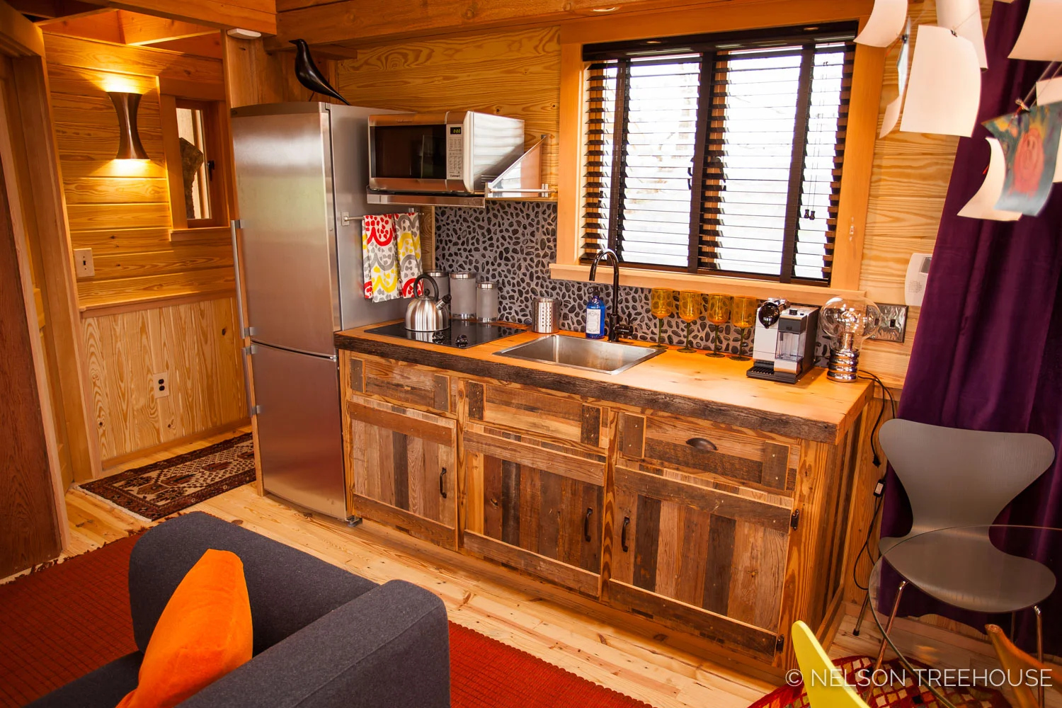 Nelson Treehouse - Twenty-Ton Texas Treehouse kithcen
