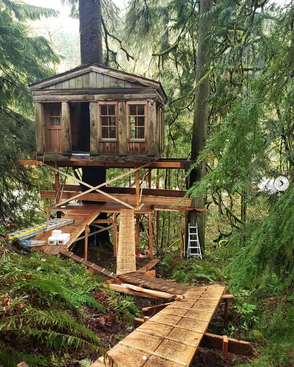 Renovating the Temple of the Blue Moon at TreeHouse Point