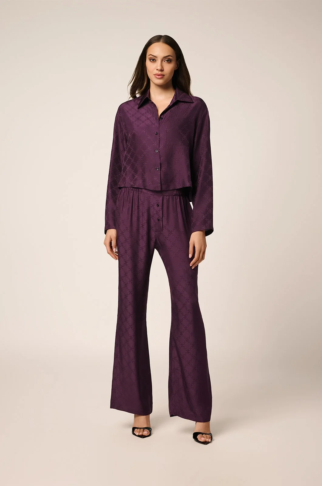 HANDCUFF JAQUARD CROPPED PJ TOP & SLIM BOXER PANTS-CASSIS1.jpg