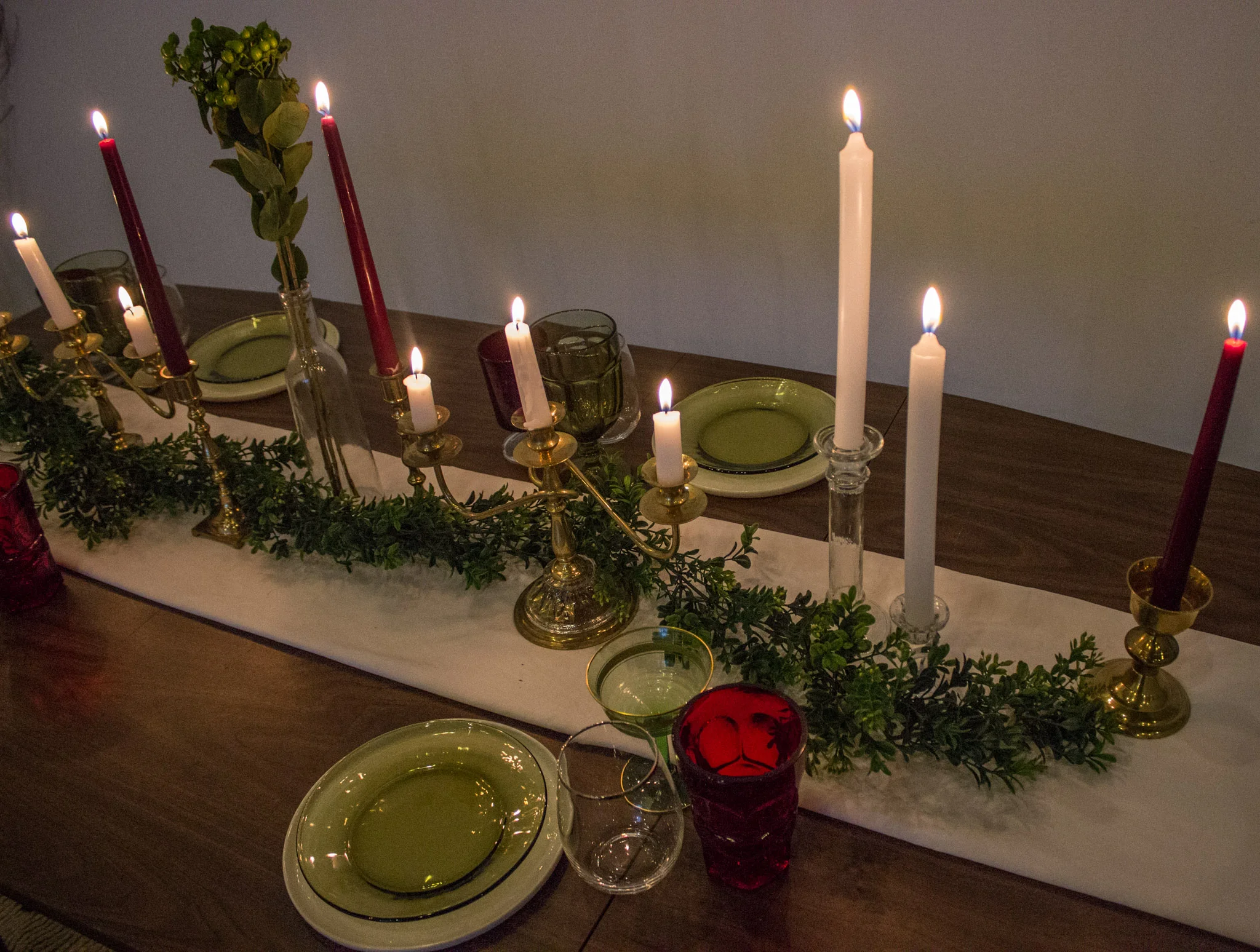 Holiday Table Setting