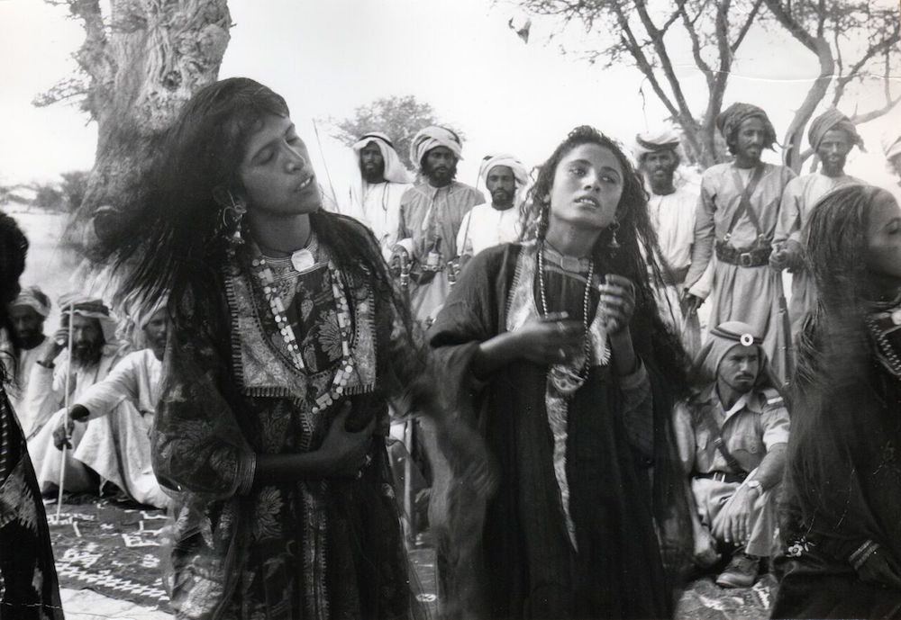 A traditional Emirati dance to celebrate the return of the pearl divers.