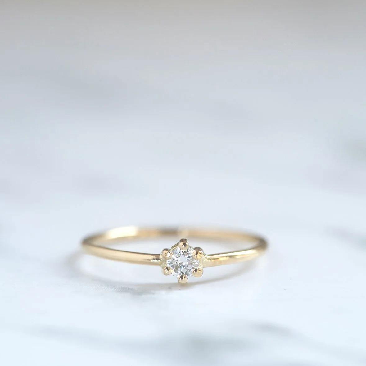 Lorde diamante 0.10ct - oro 18kt